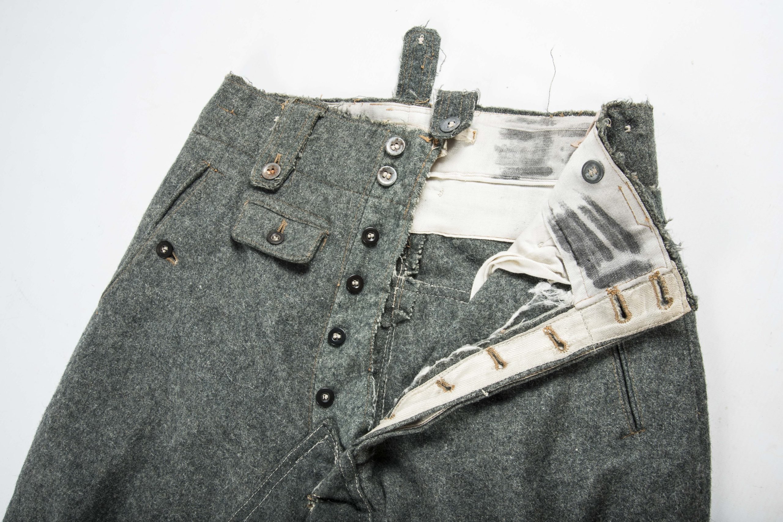 Rare Waffen-SS issue EM/NCO M43 riding breeches — image 8