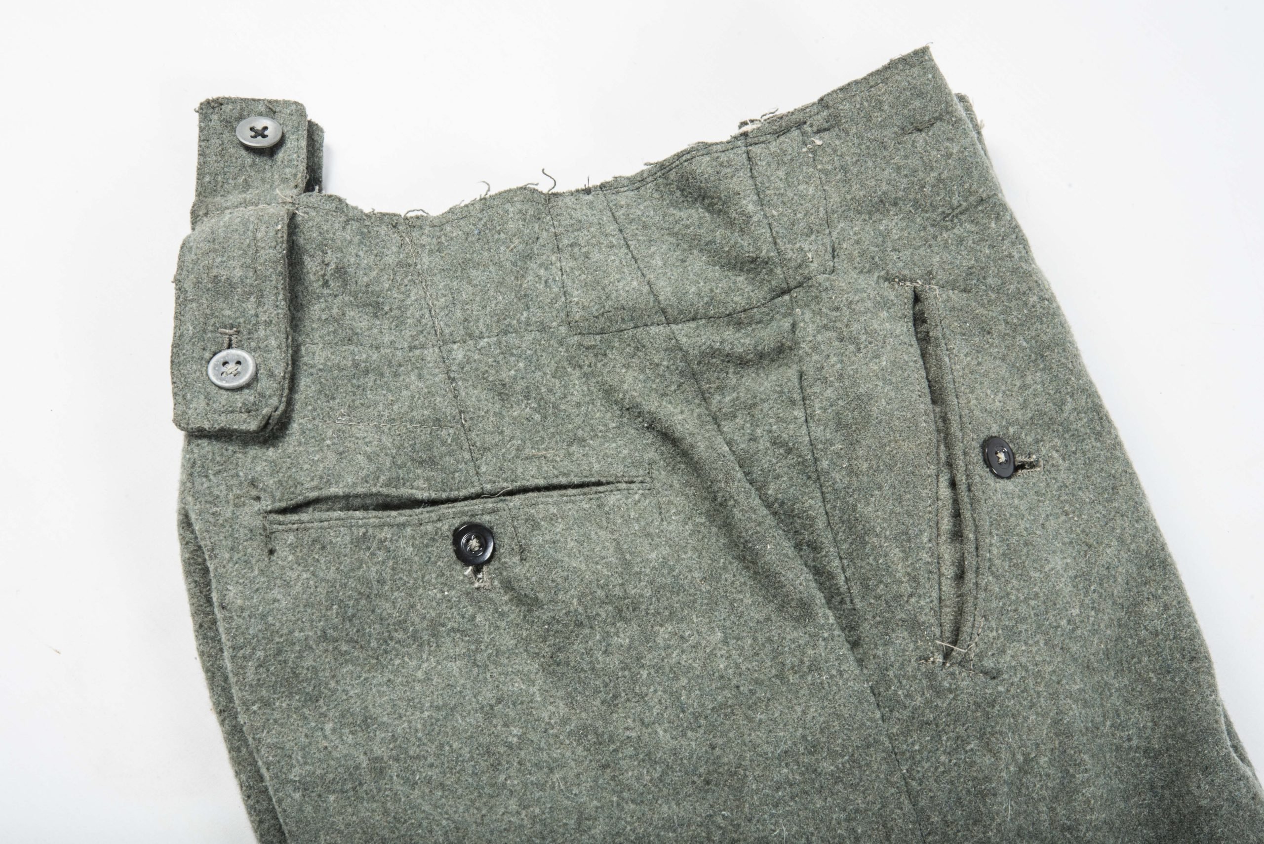 Late war modified Waffen-SS M43 trousers or keilhosen — image 7
