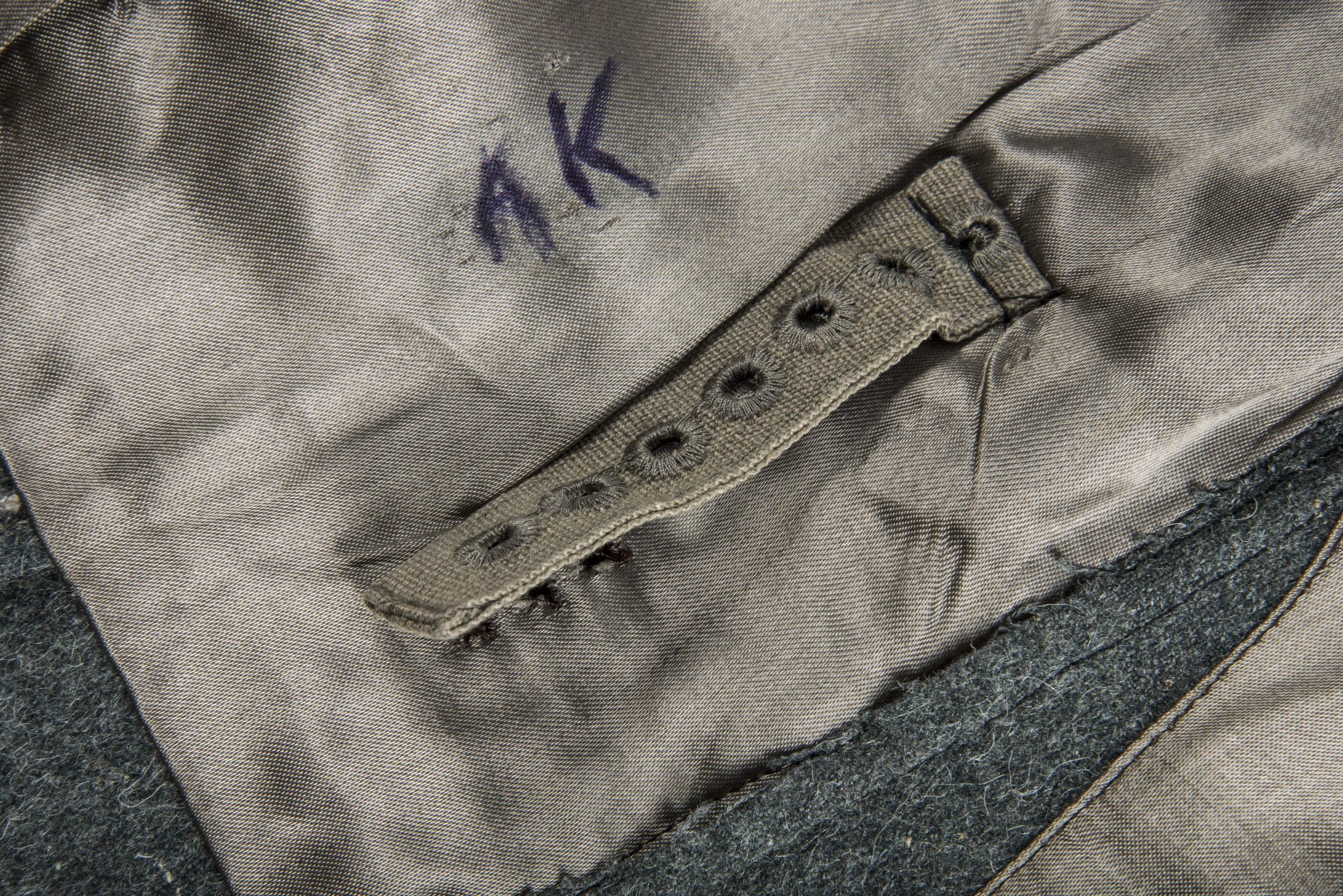 Unissued Heer M43 EM field blouse — image 15