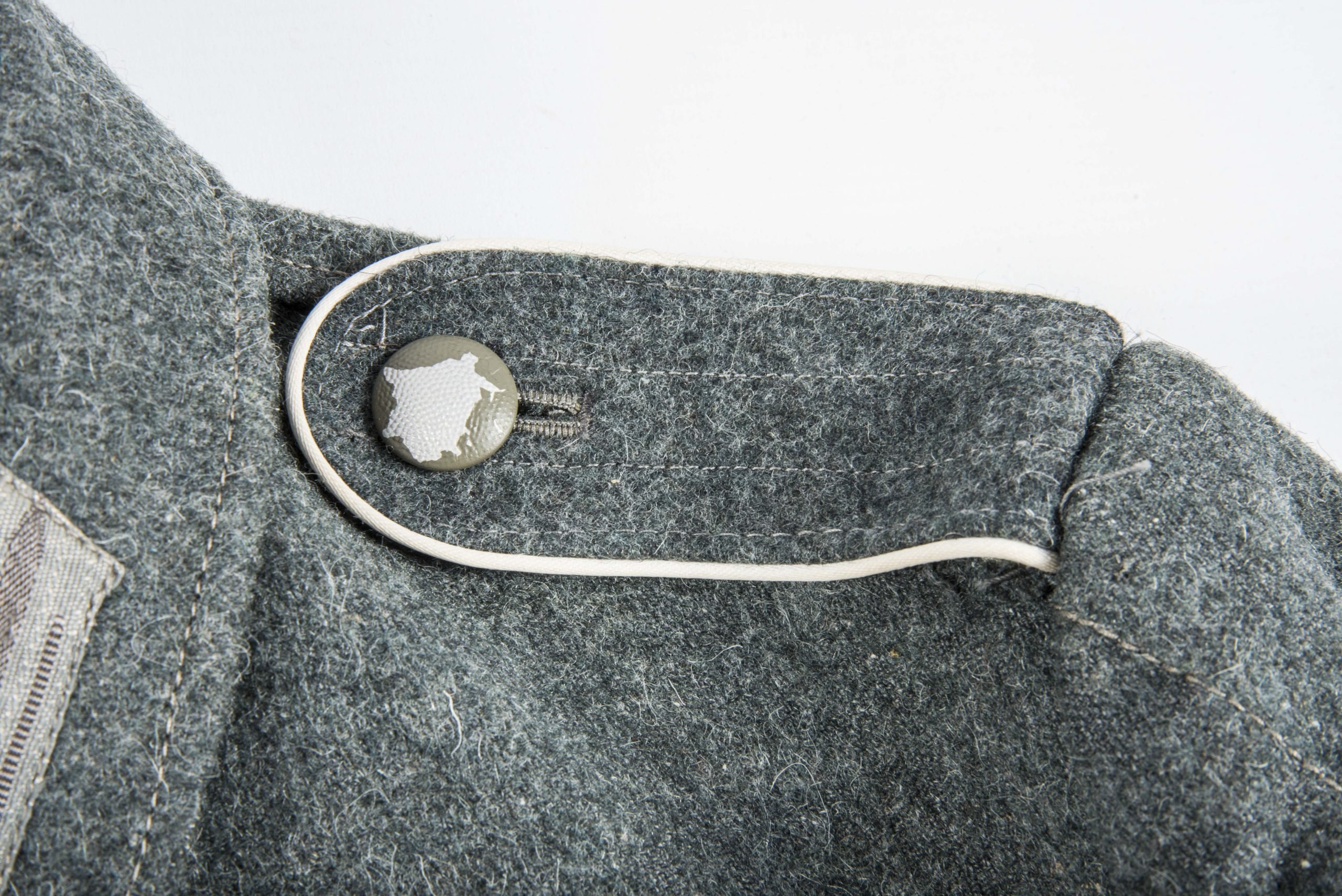 Unissued Heer M43 EM field blouse — image 4