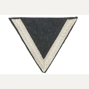 Heer / Waffen-SS sleeve rank for a Gefreiter or Sturmmann