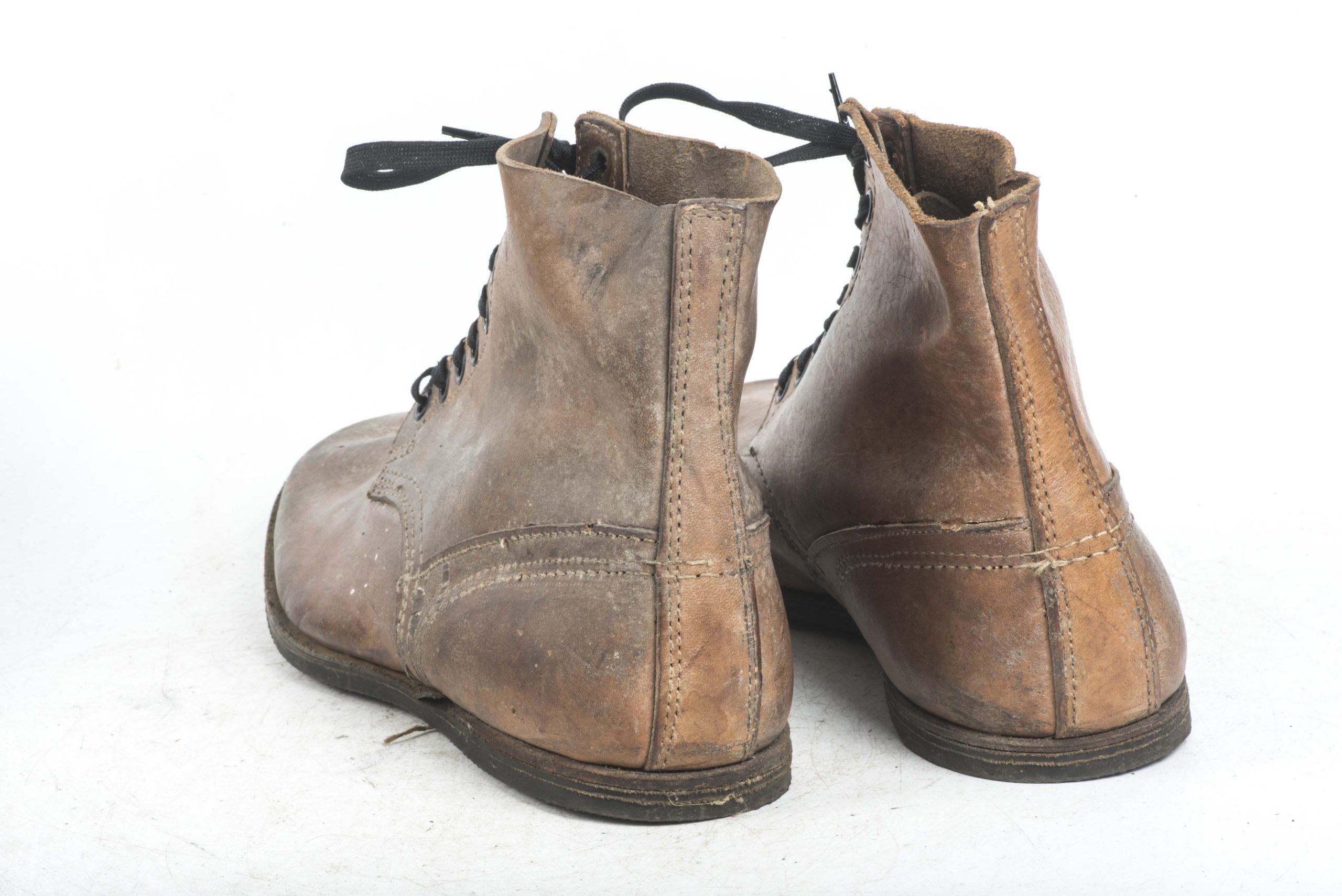 Rare Luftwaffe rubber soled Pilot and Mechanic service shoes — image 12