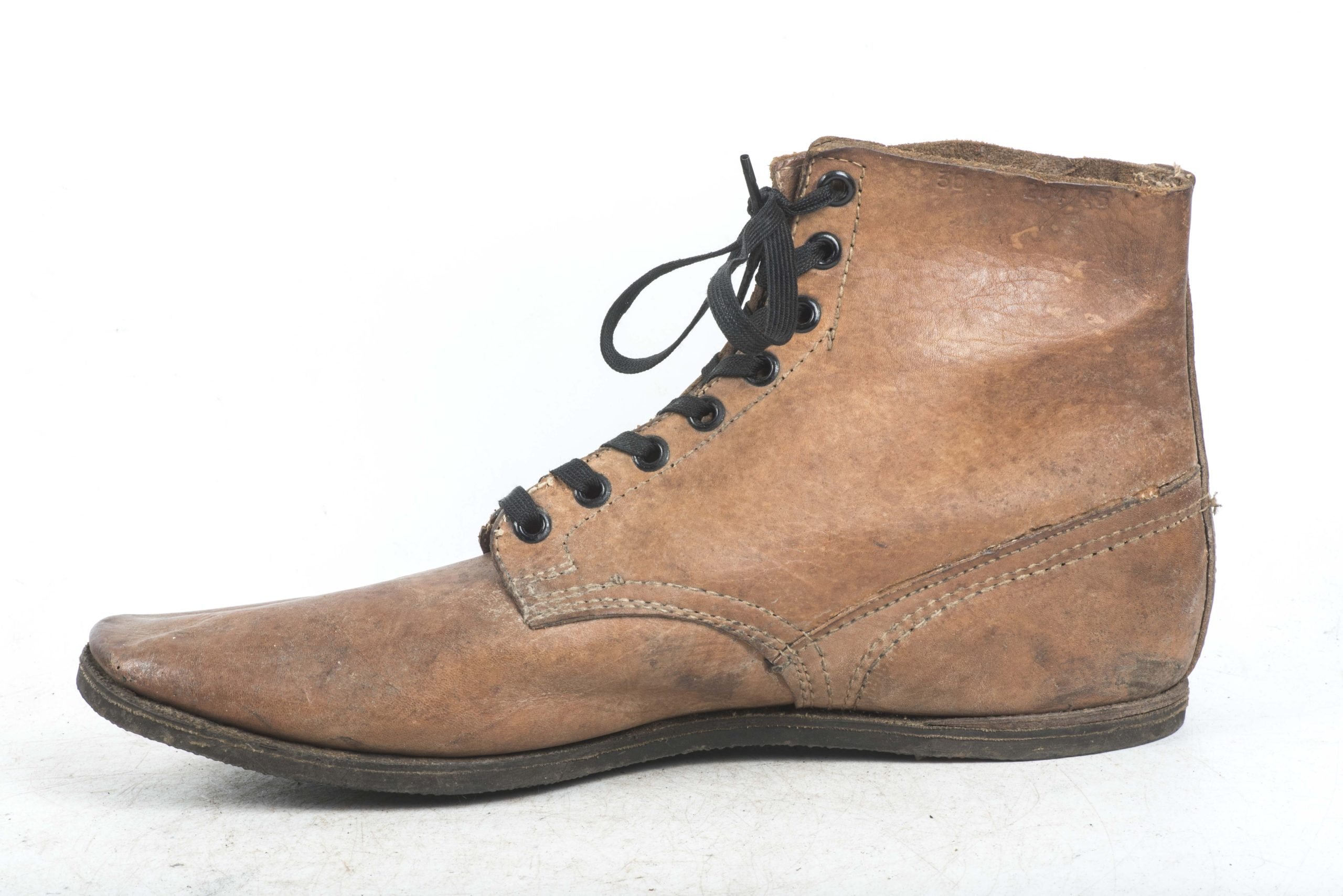 Rare Luftwaffe rubber soled Pilot and Mechanic service shoes — image 5