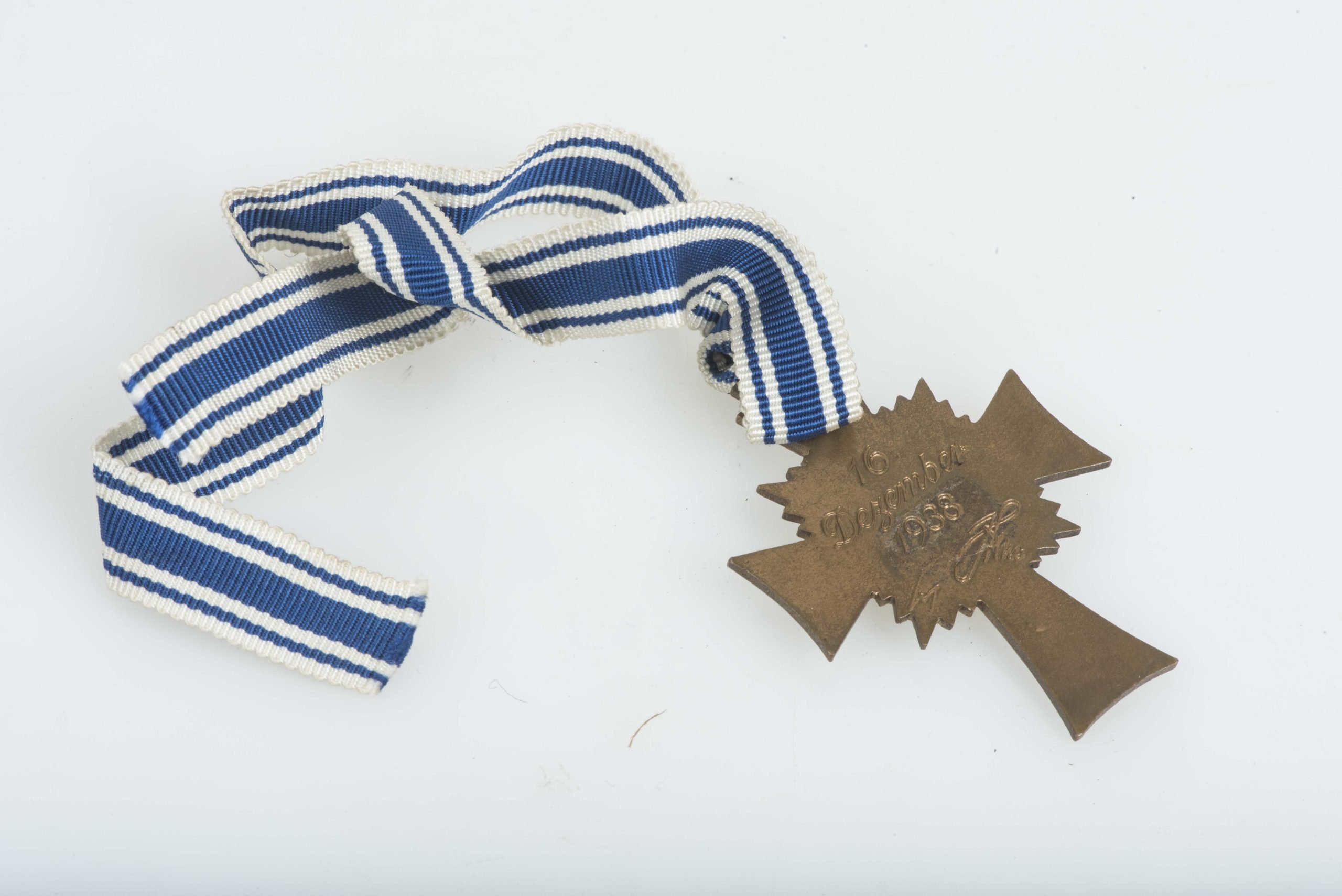 Mother cross in bronze — image 2