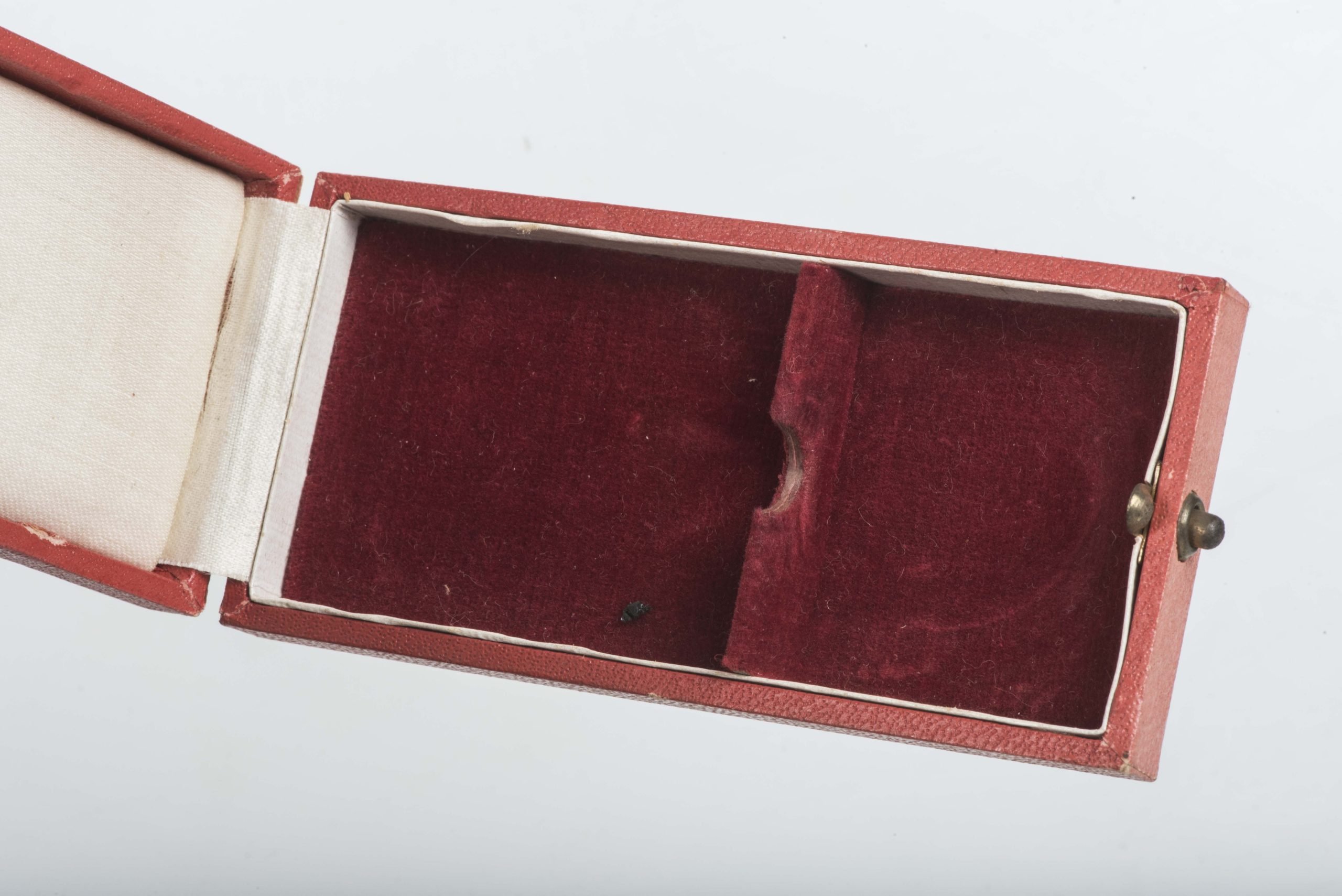 Empty Austrian Anschluss medal case — image 5