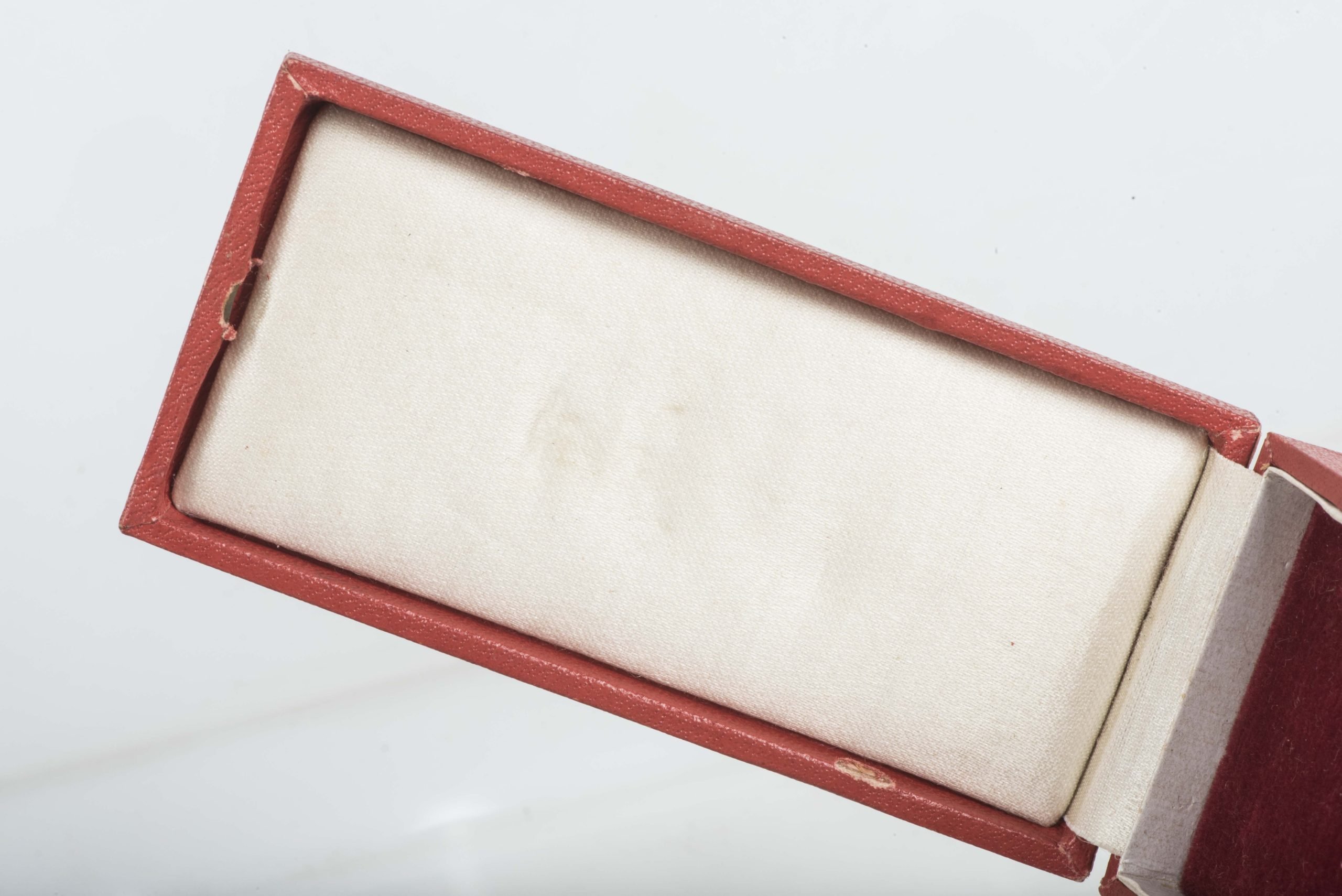 Empty Austrian Anschluss medal case — image 6