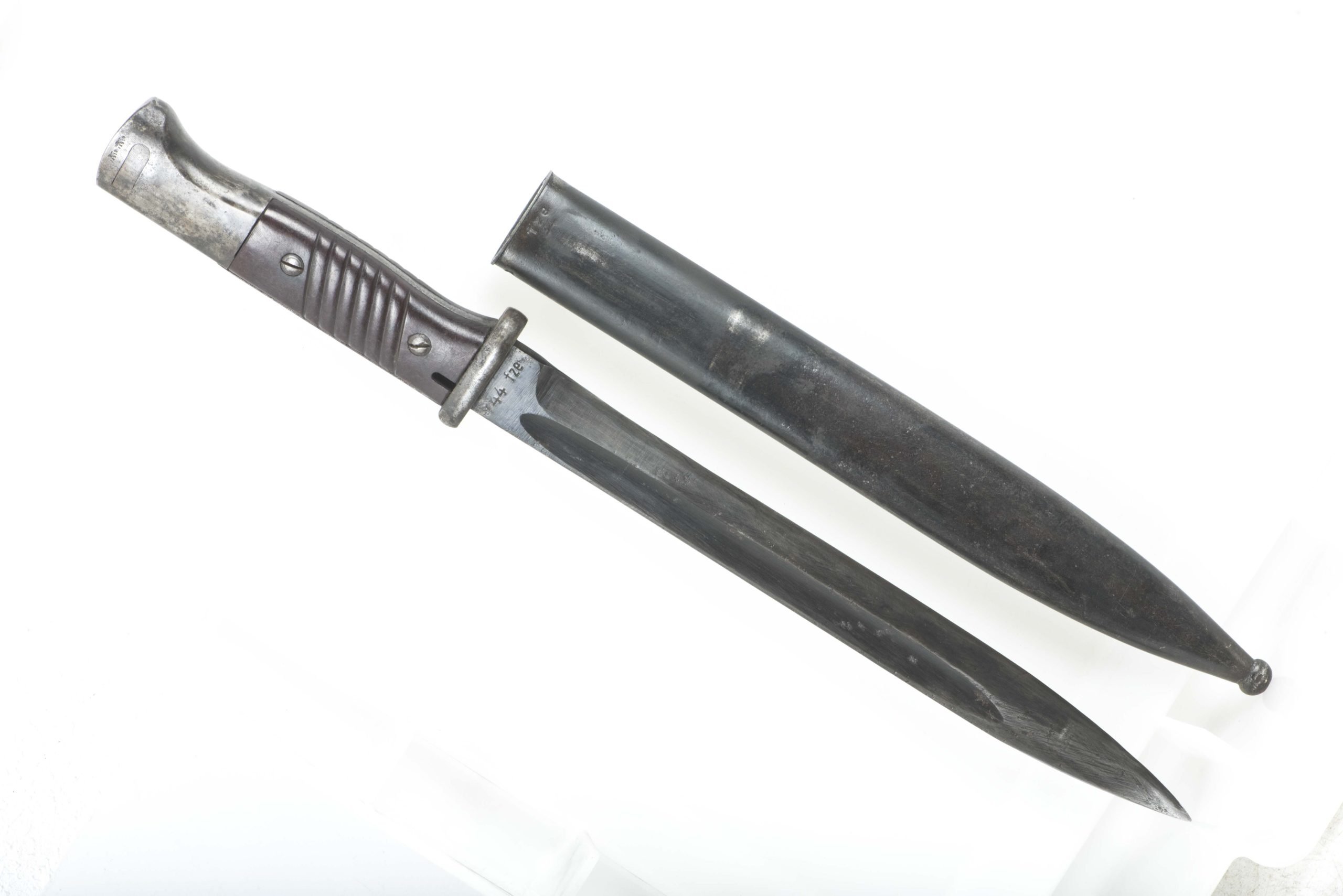 Matching K98 bayonet marked 44 fze — image 16