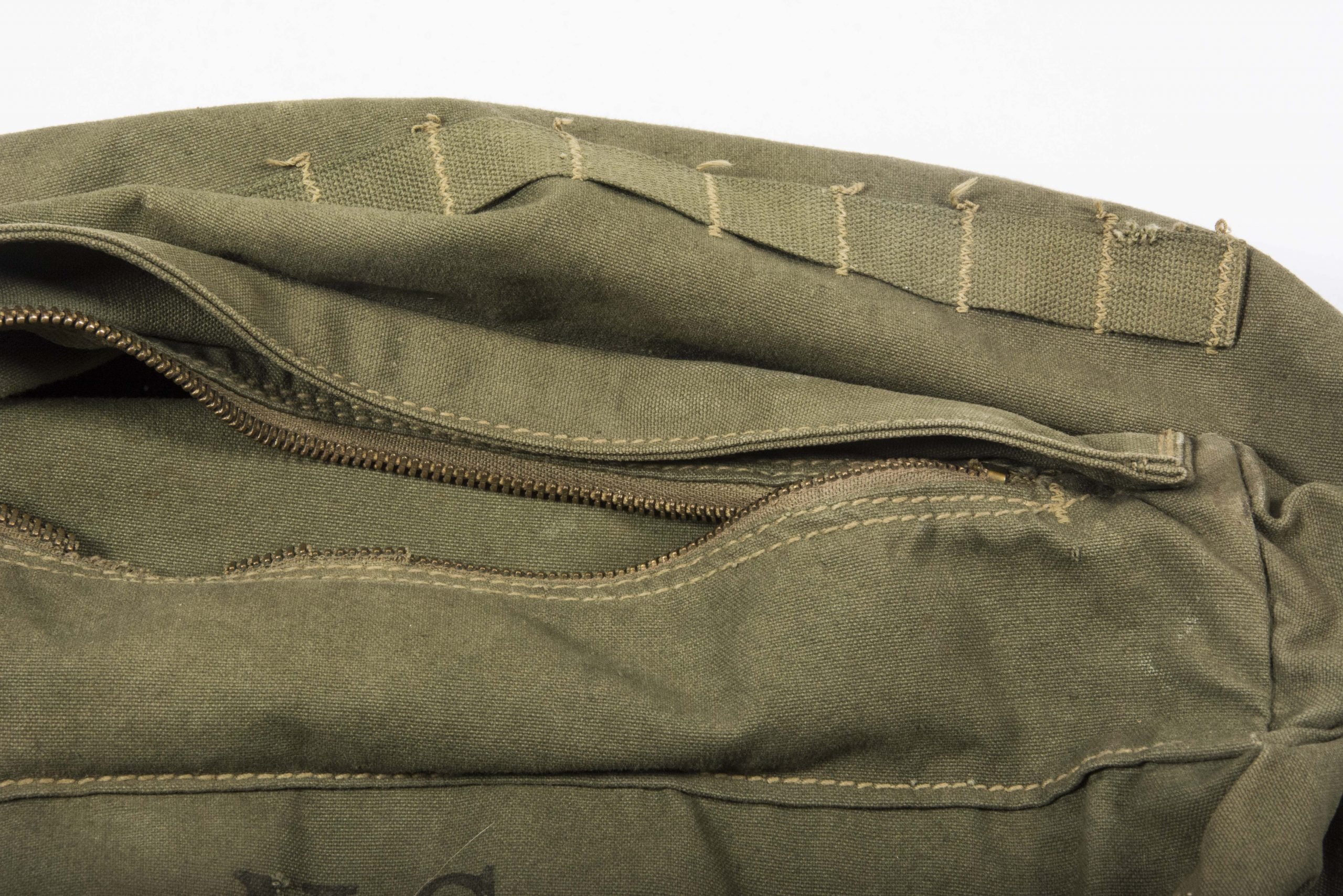 US M1942 jungle pack — image 3