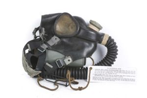 US lightweight service gasmask