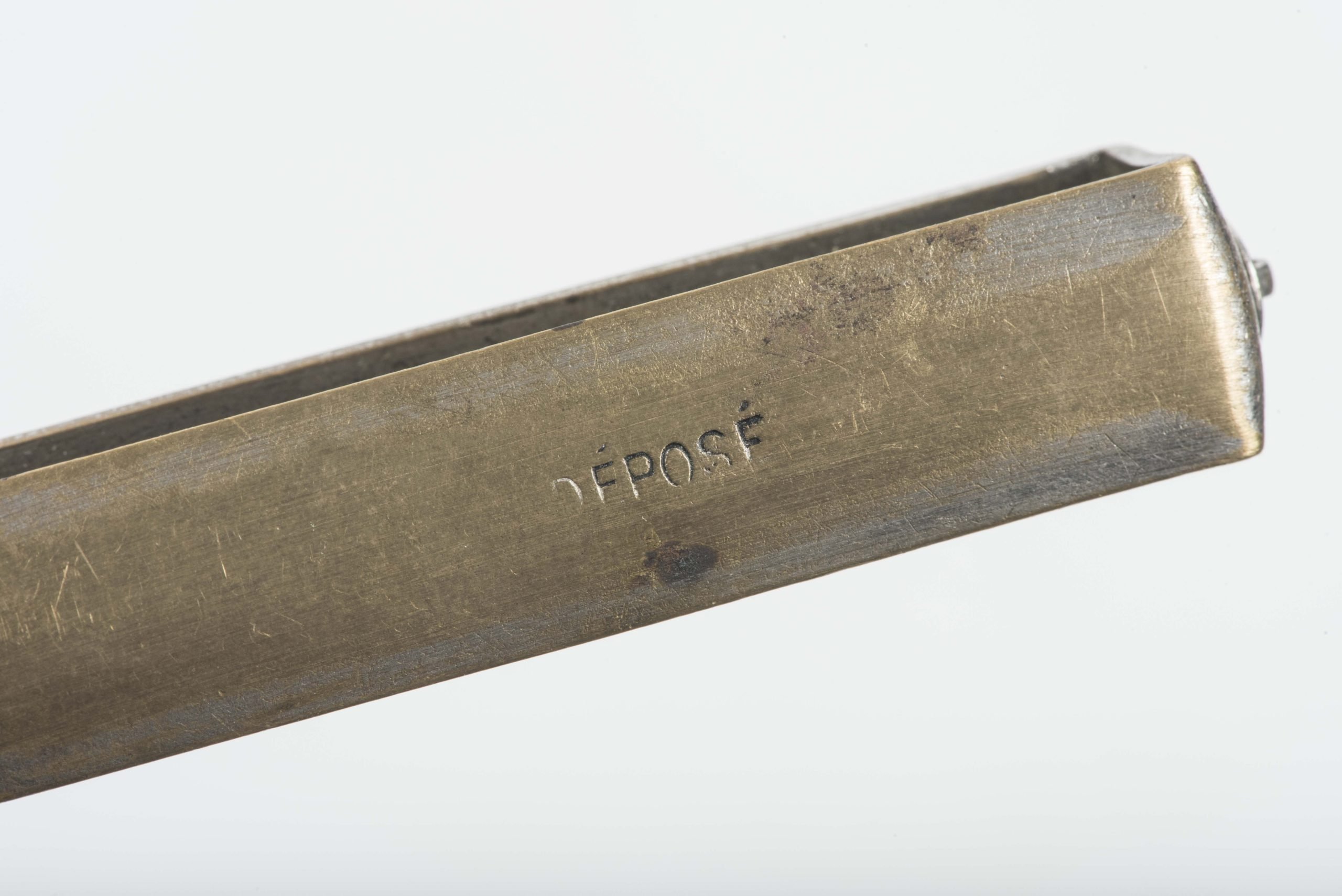 French magnifying glass marked Depose — image 2