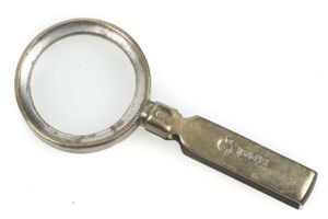 French magnifying glass marked Depose