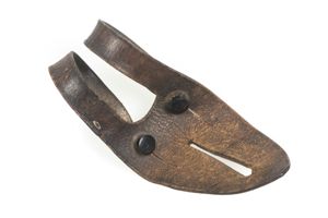 Dienstglas button flap or Knopflasche marked Hensoldt