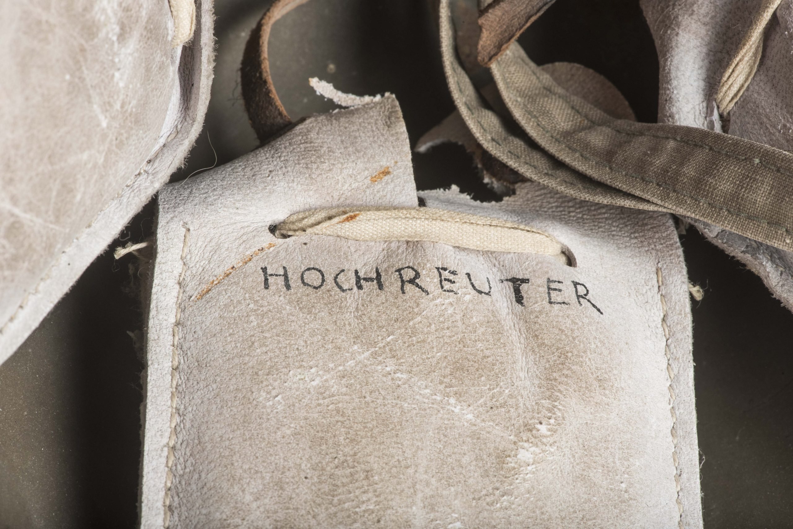 Czech reissued Luftschutz helmet — image 11