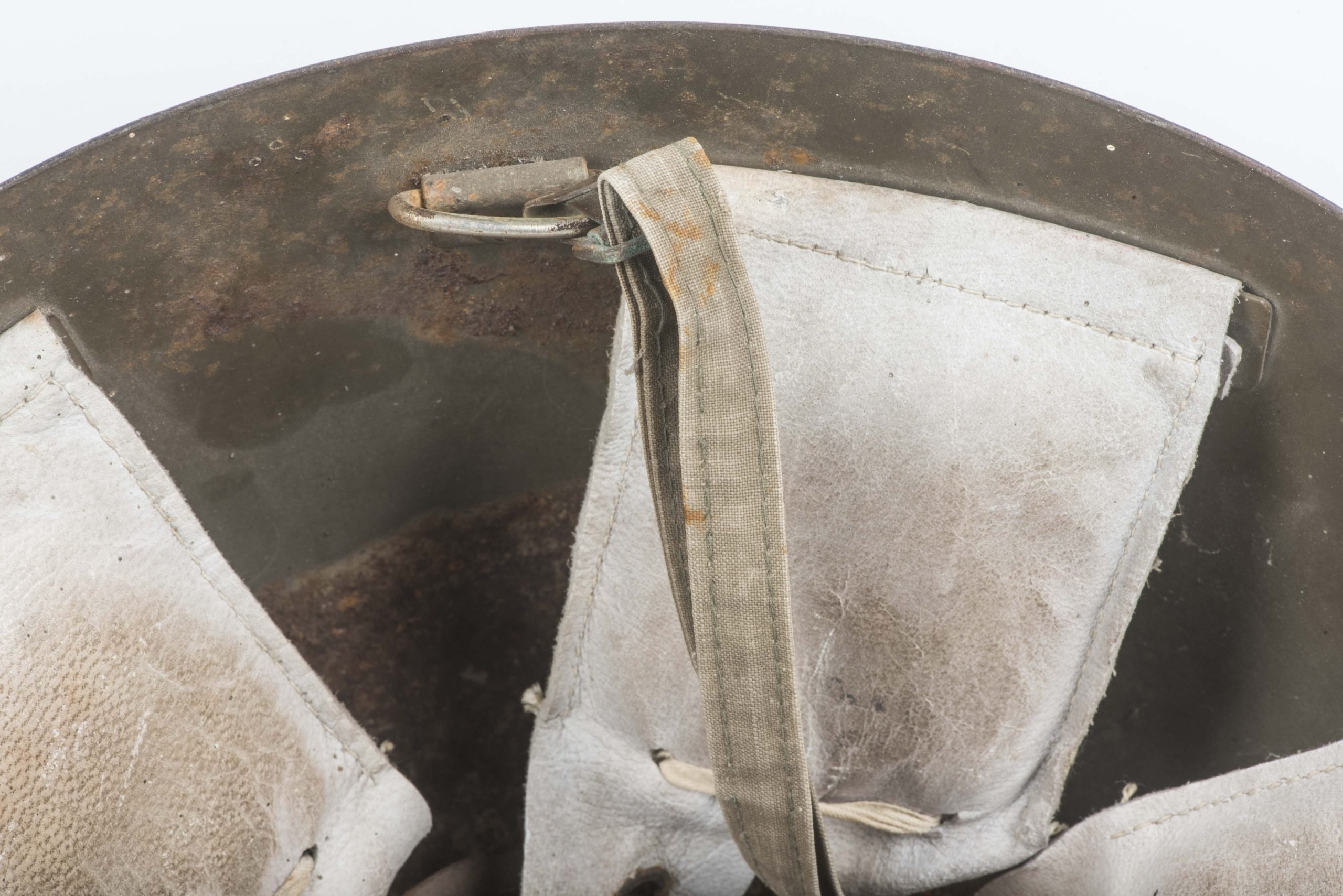 Czech reissued Luftschutz helmet — image 8