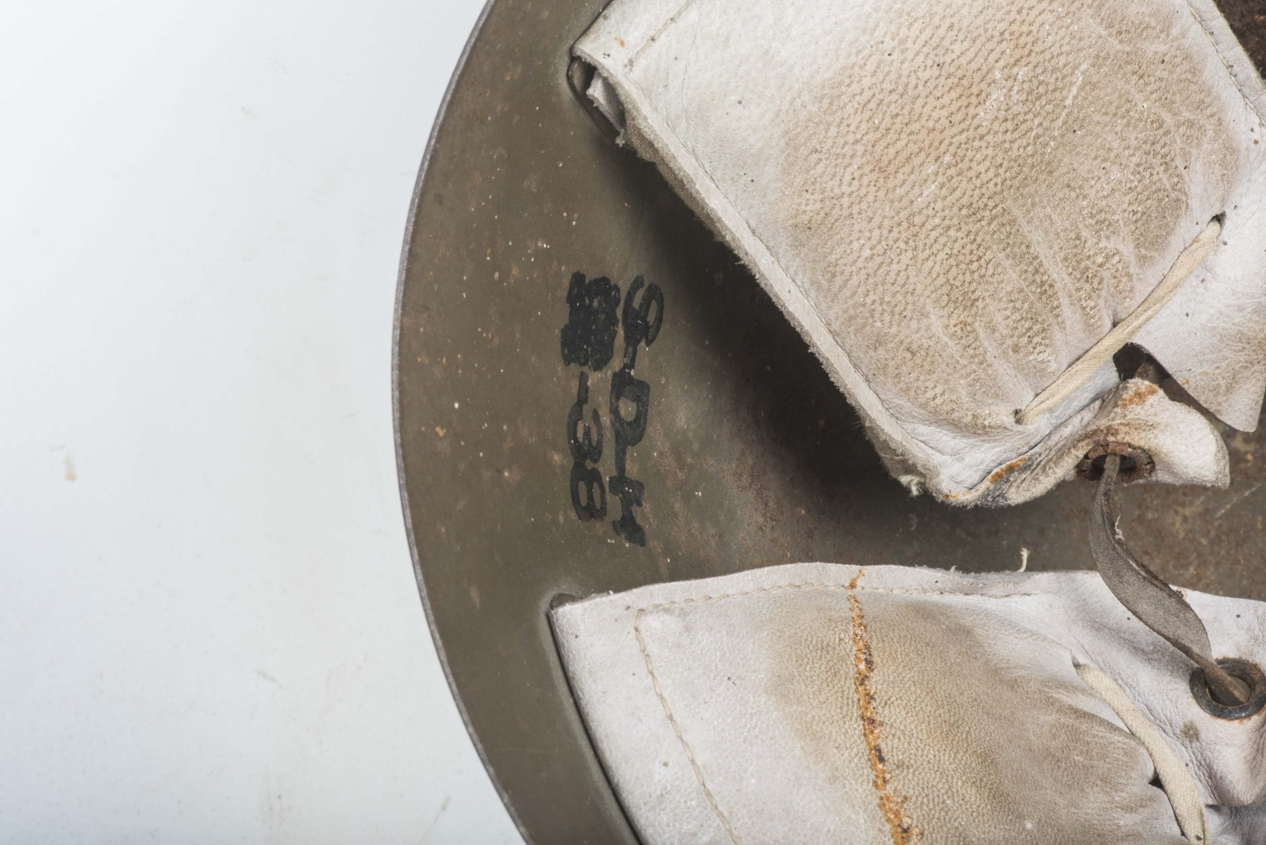 Czech reissued Luftschutz helmet — image 9