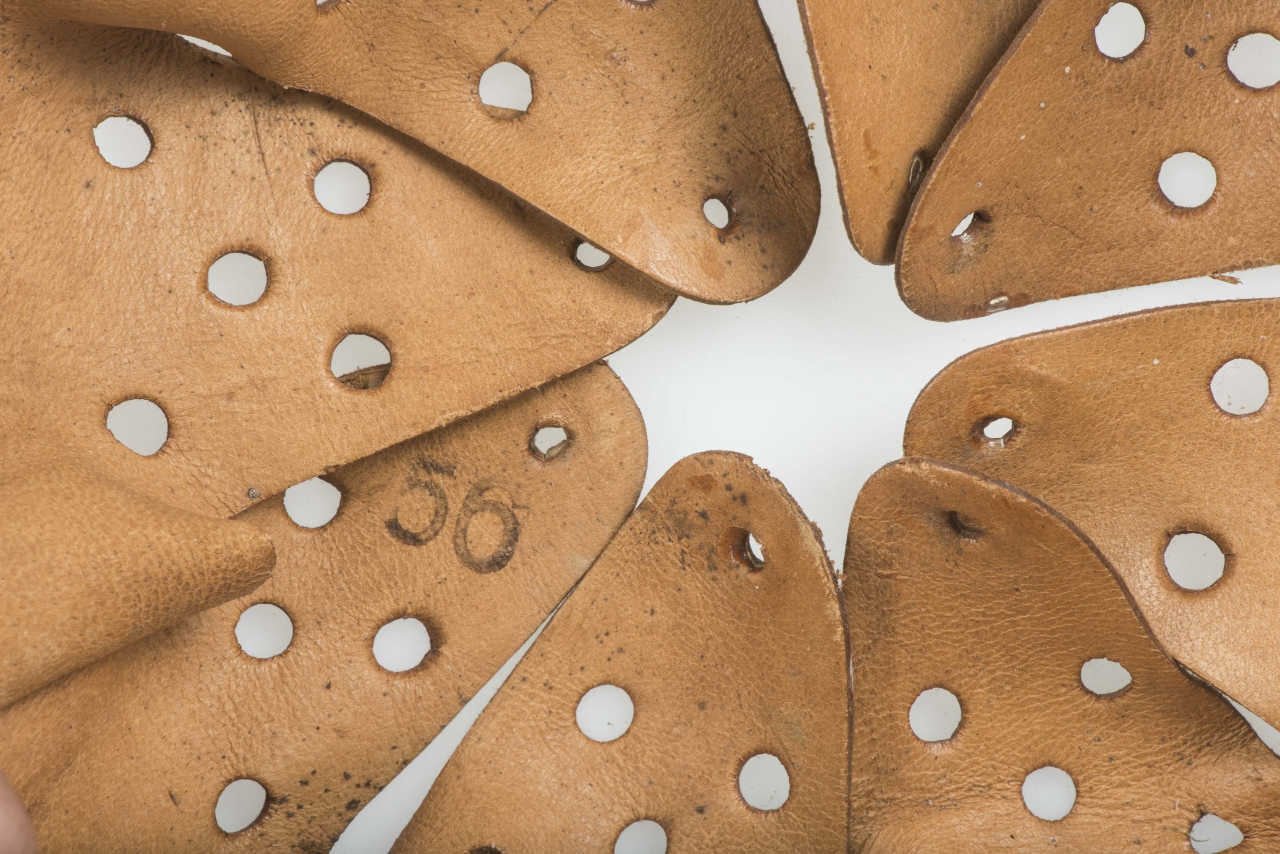German helmet liner marked RBNr. 0/0251/0111 1944 size 64/56 — image 2