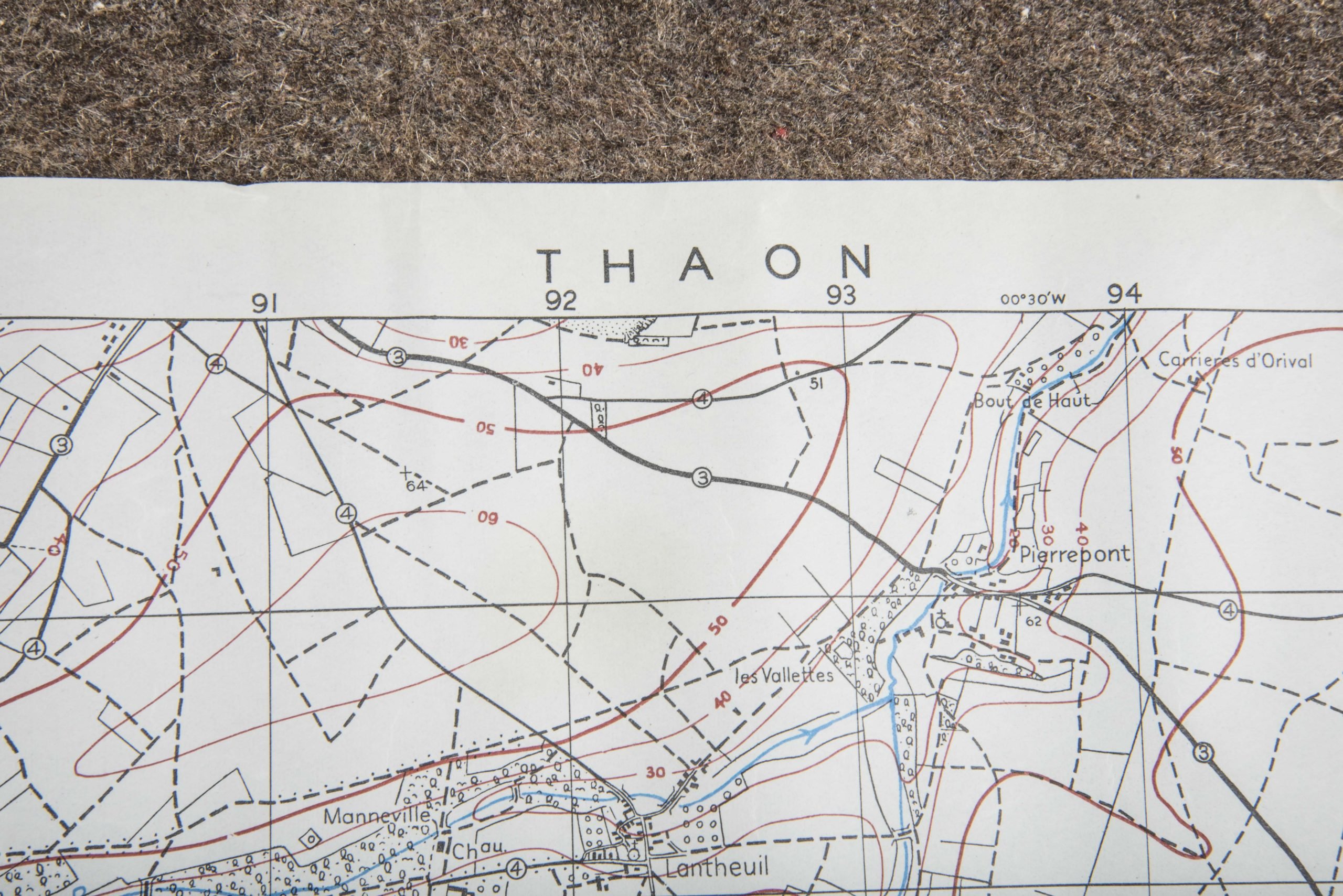 British 1:25 000 map Thaon, Bretteville, Buron, Rots, Abbaye d'Ardenne — image 2