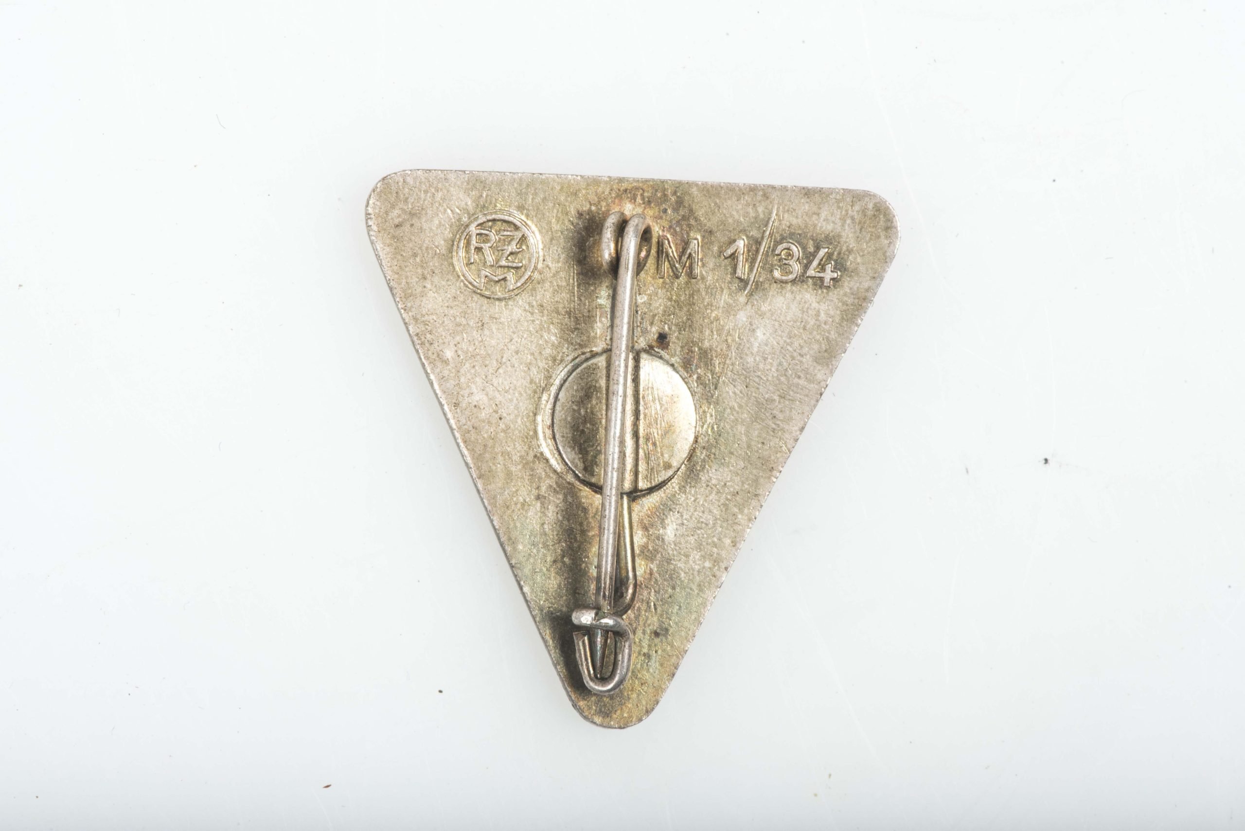 Deutsches Frauenwerk badge marked RZM M1/34 — image 2