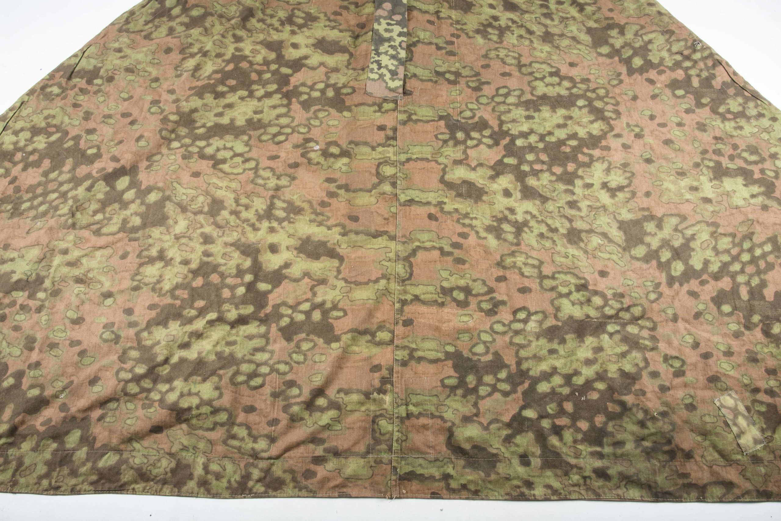 Unfinished Waffen-SS M31 Zeltbahn in Oak camouflage — image 3