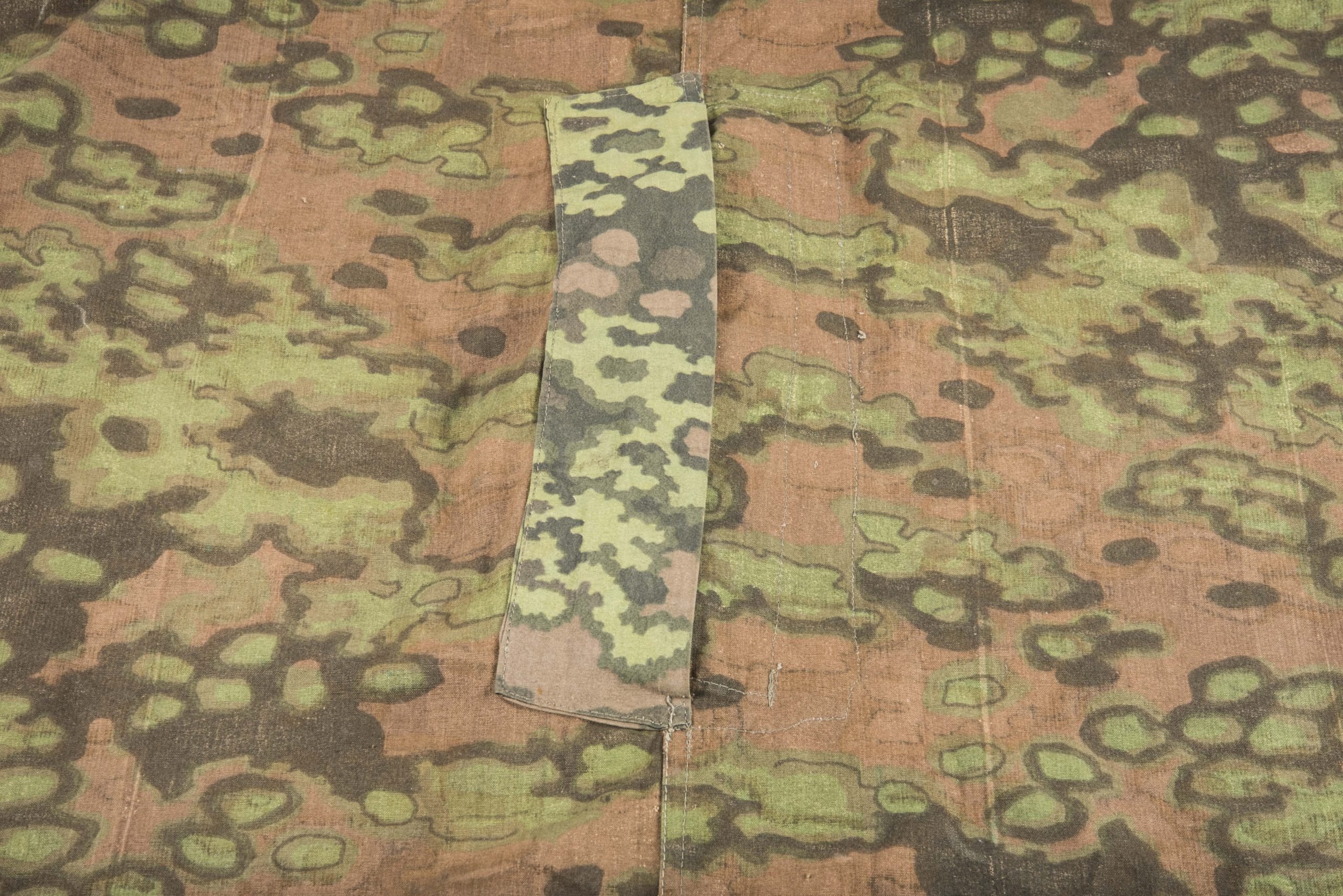 Unfinished Waffen-SS M31 Zeltbahn in Oak camouflage — image 4