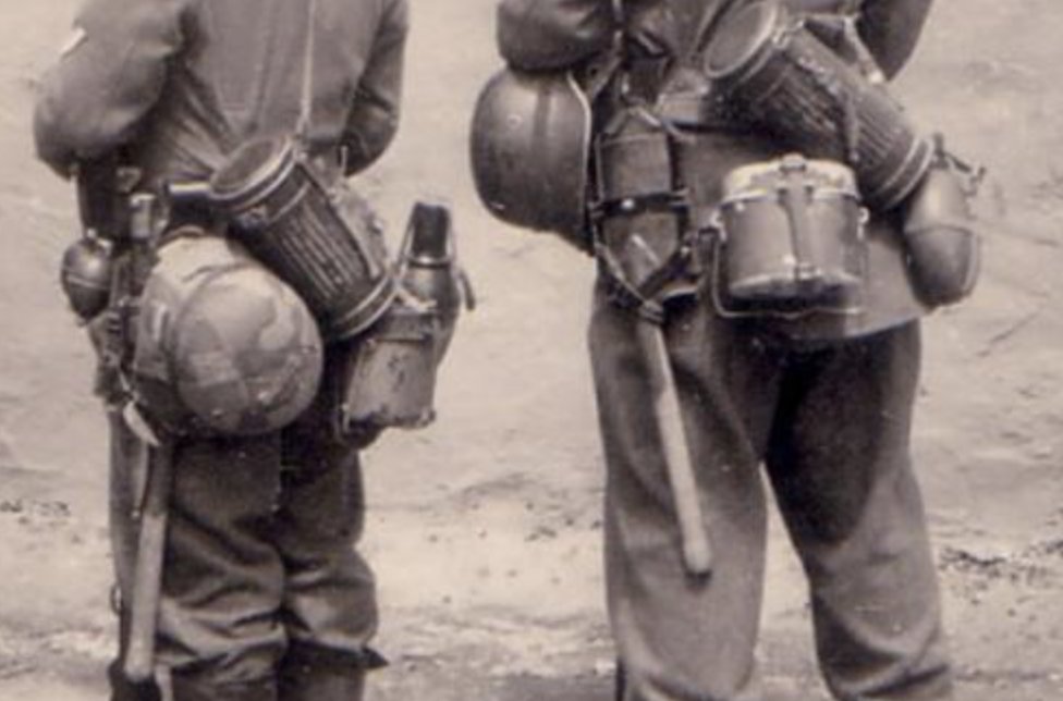 Rare converted folding E-tool carrier — image 10