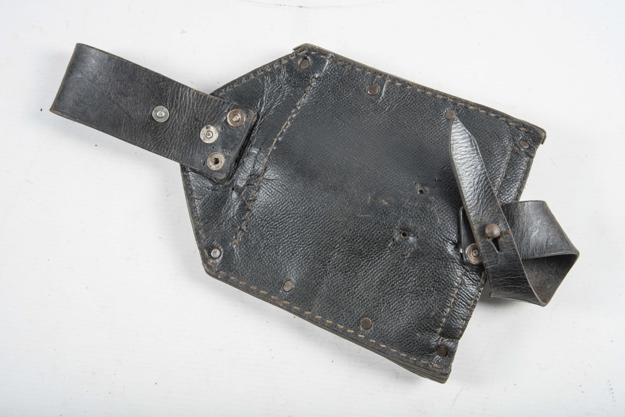 Rare converted folding E-tool carrier — image 2