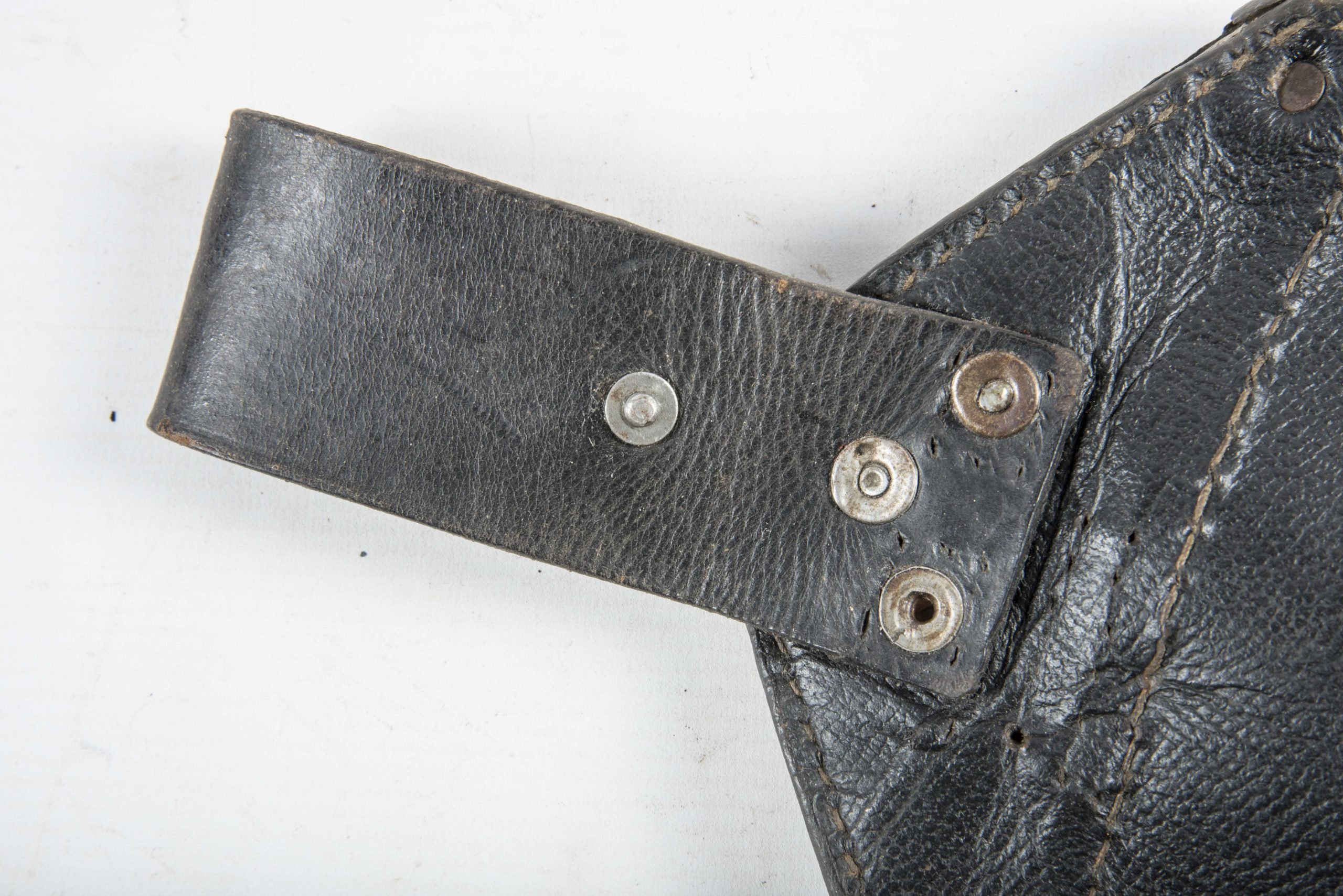 Rare converted folding E-tool carrier — image 3