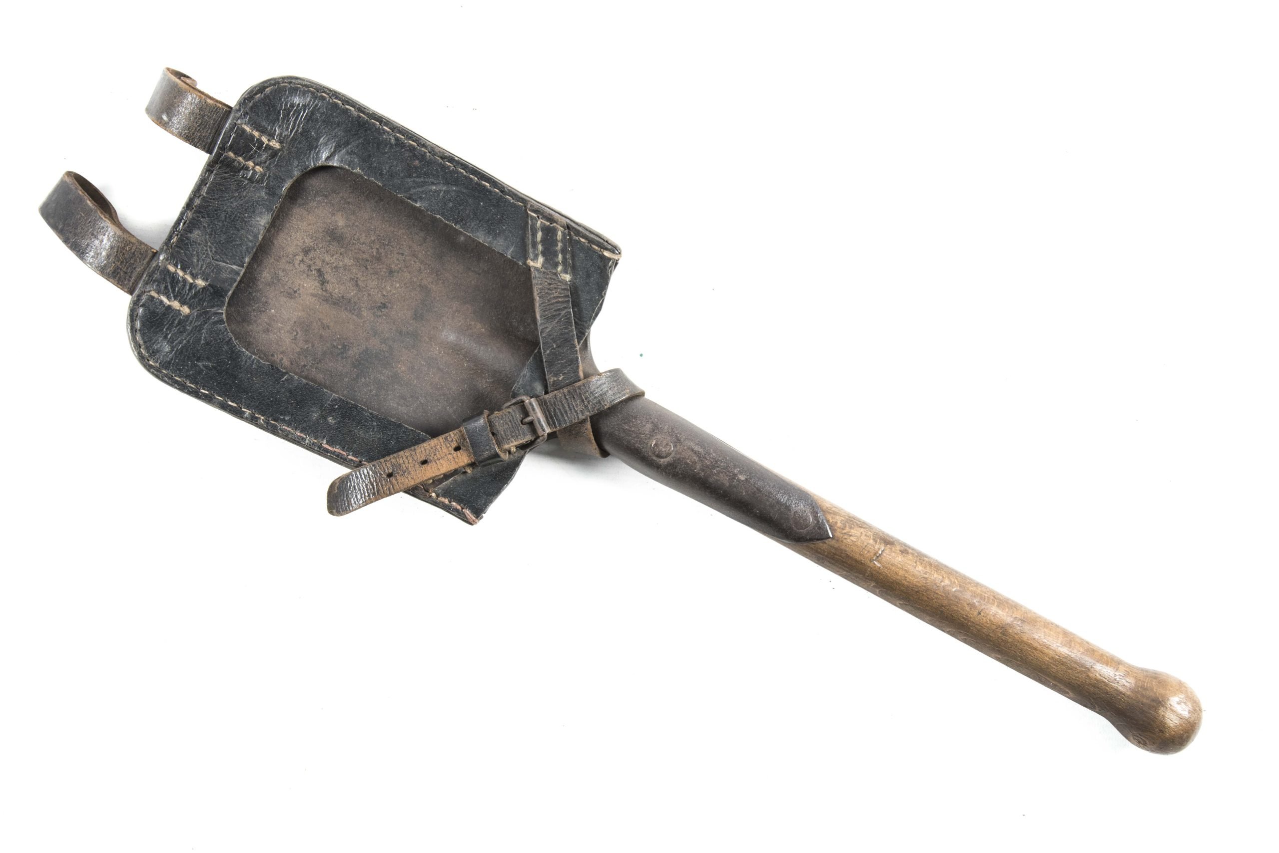 Straight E-tool dated 1944 with carrier marked EUE/42 — image 10