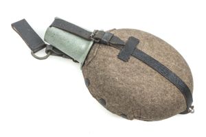 M31 1L canteen or Labeflasche marked WAL 43 with rare …