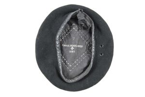 British black armoured beret marked Size 7 Kangol 1945