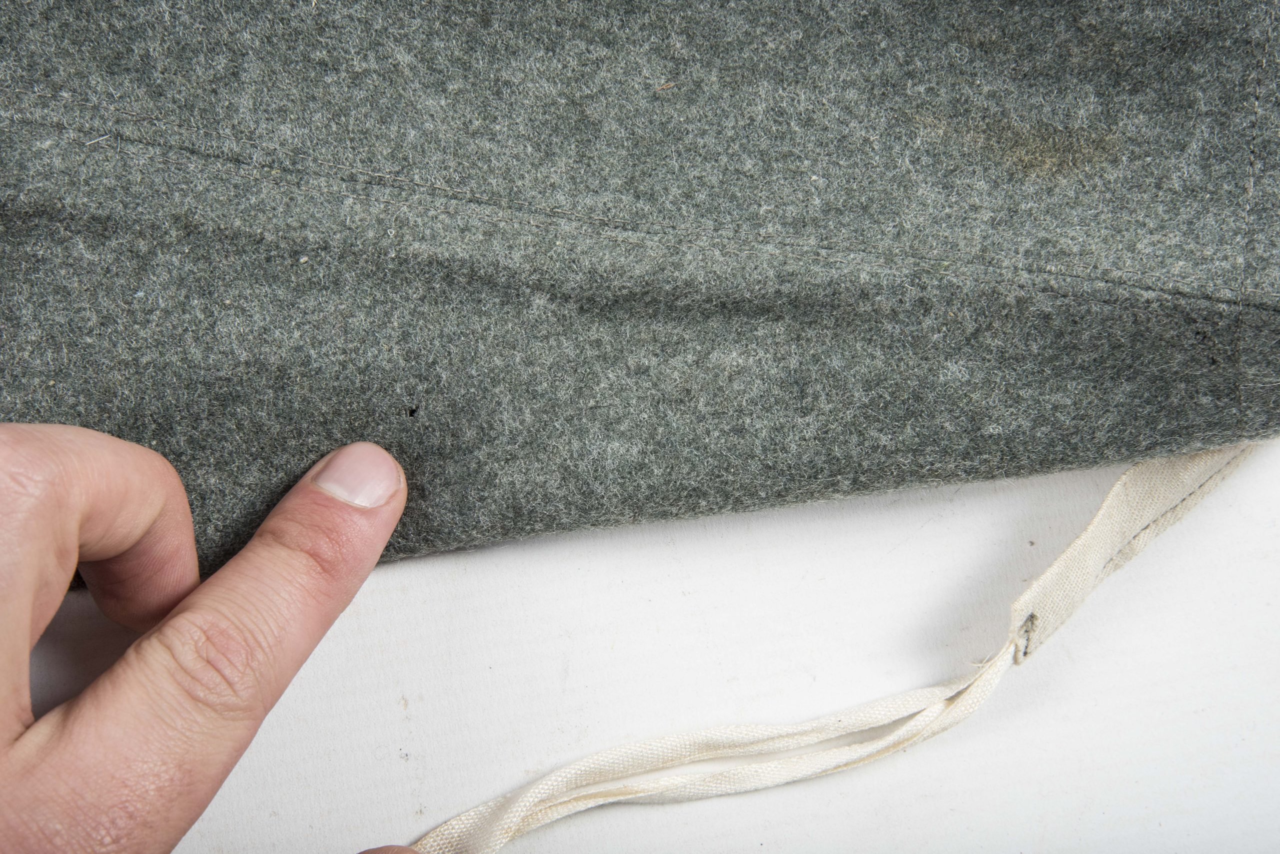 Unissued Waffen-SS M43 Keilhosen marked 117 — image 7