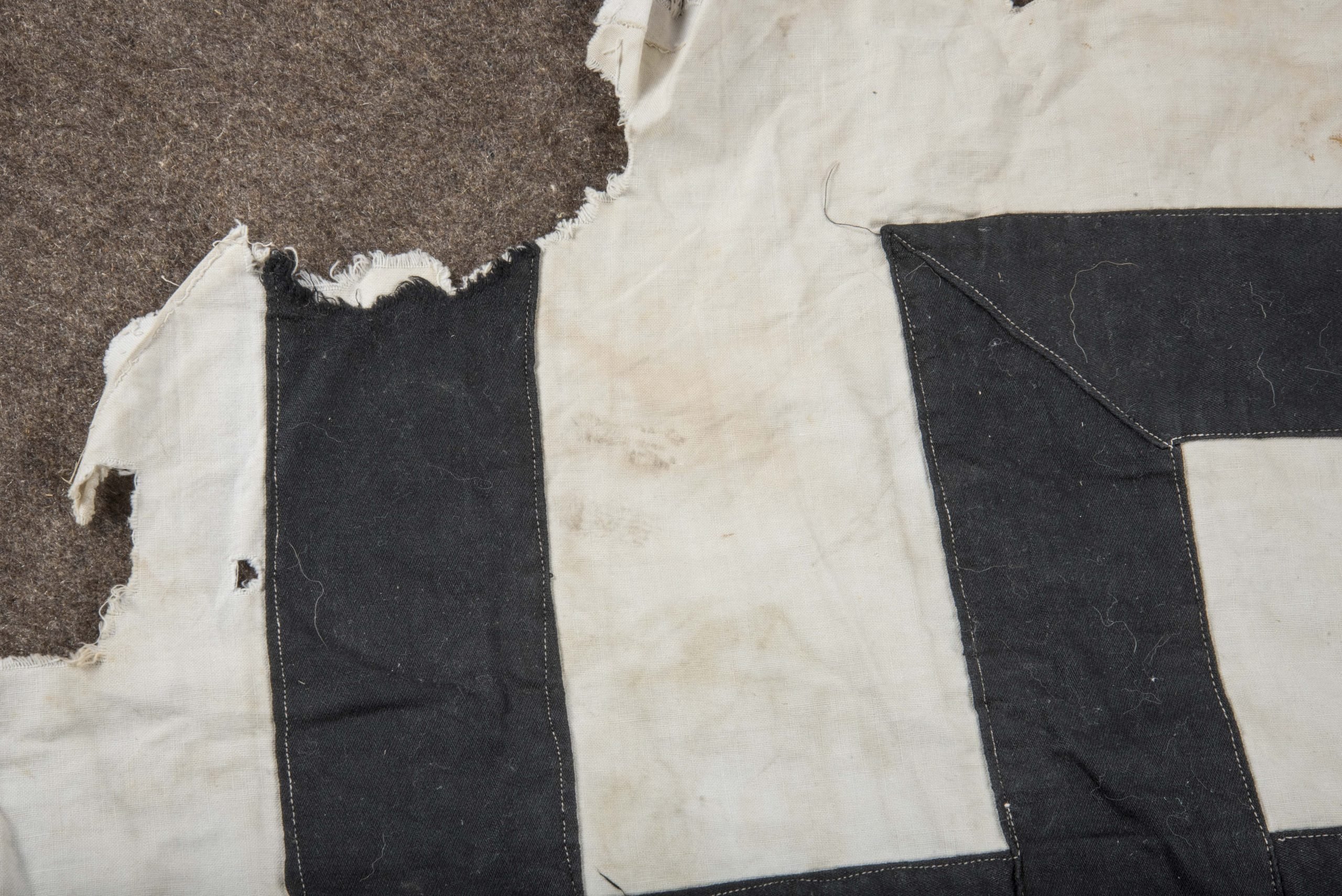 German flag center roundel size 75 cm — image 2