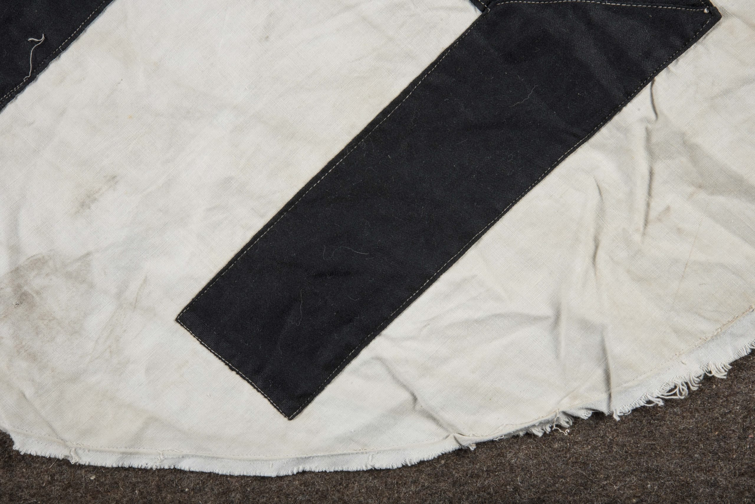 German flag center roundel size 75 cm — image 5