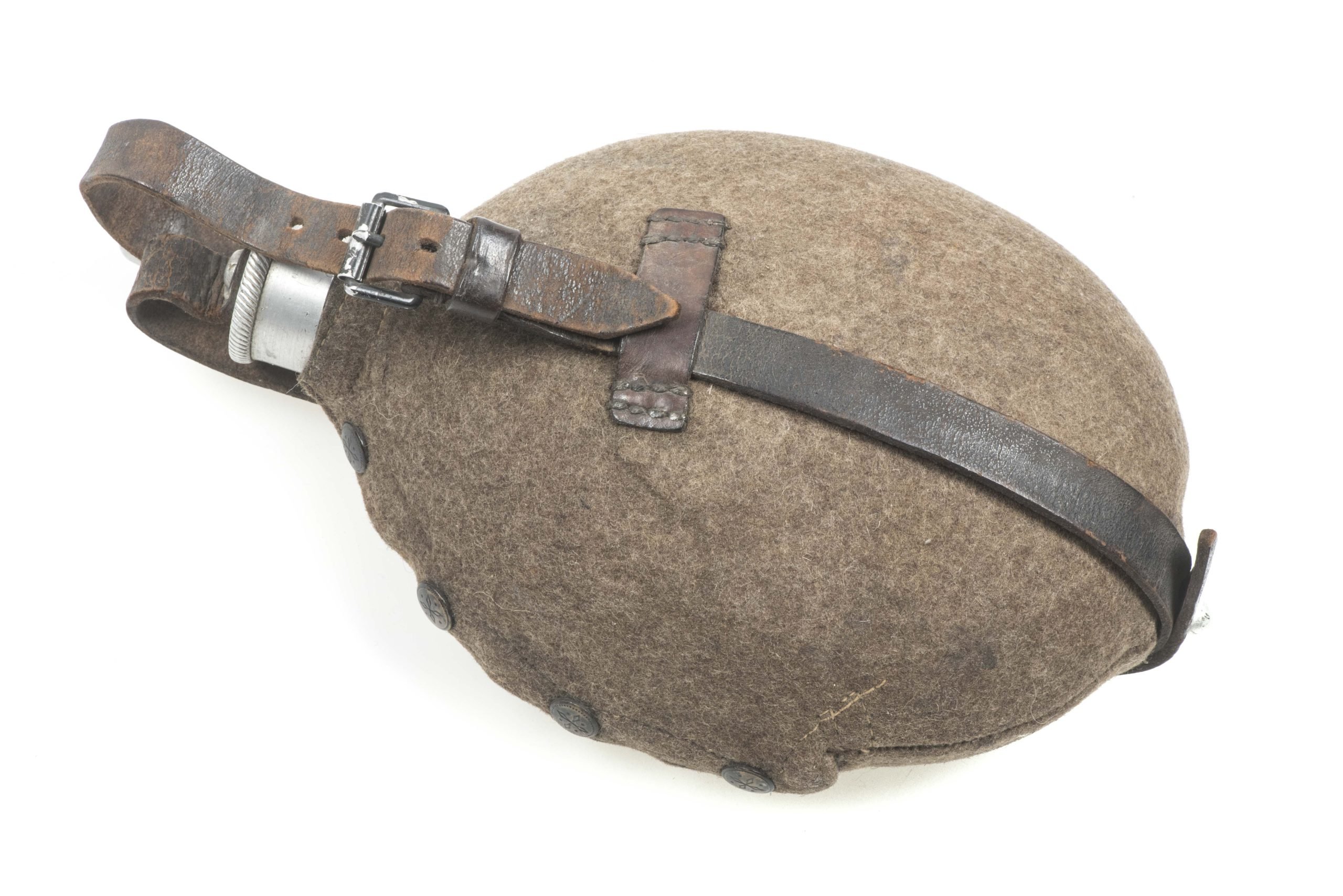 M31 canteen marked HJB 37