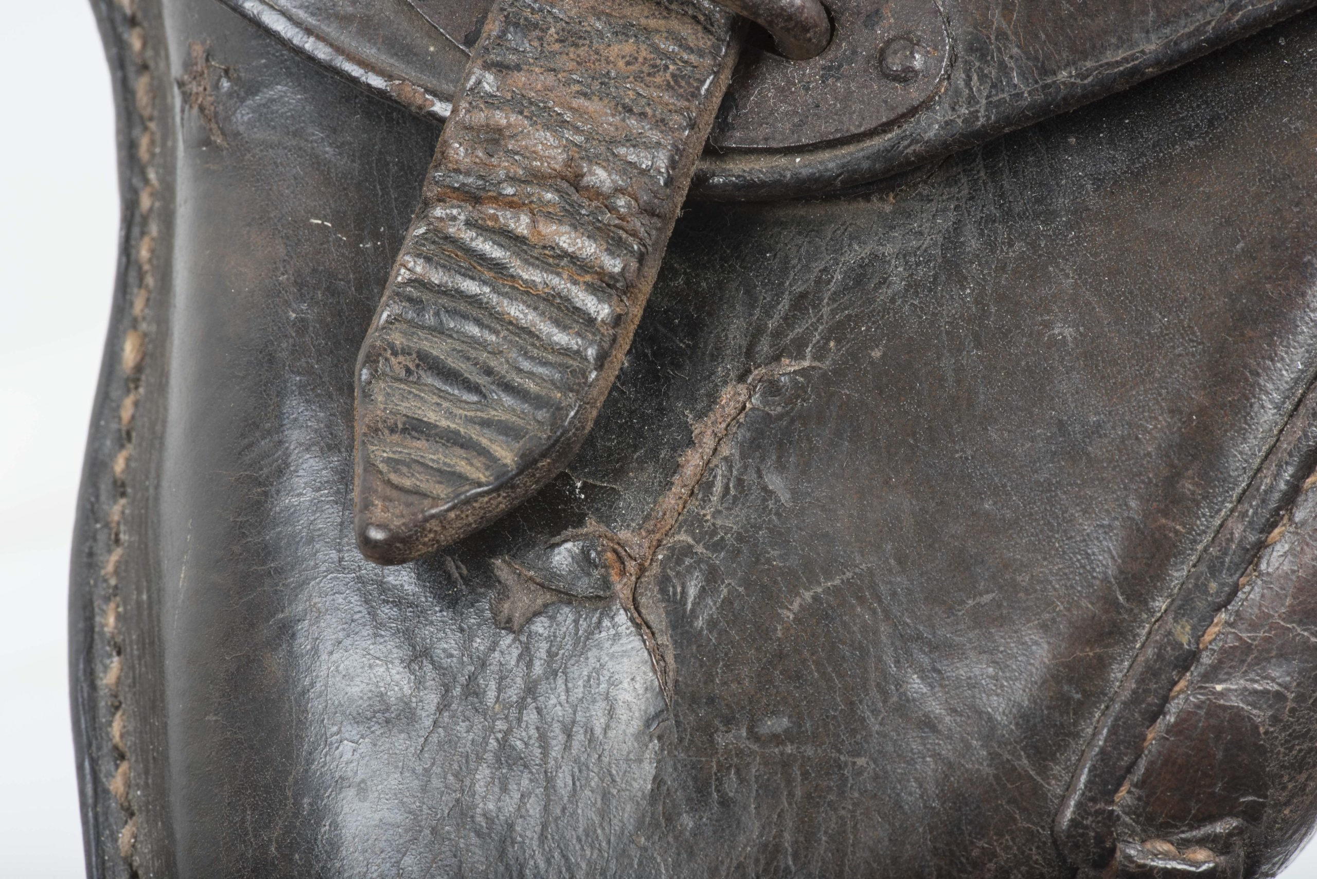 Battledamaged P38 holster marked CWW 1941 — image 7
