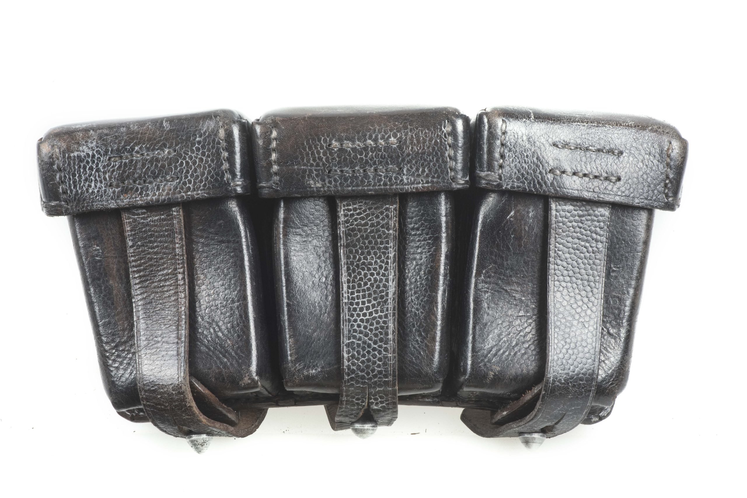 K98 ammunition pouch marked Erich Schüler, Hamburg 1937