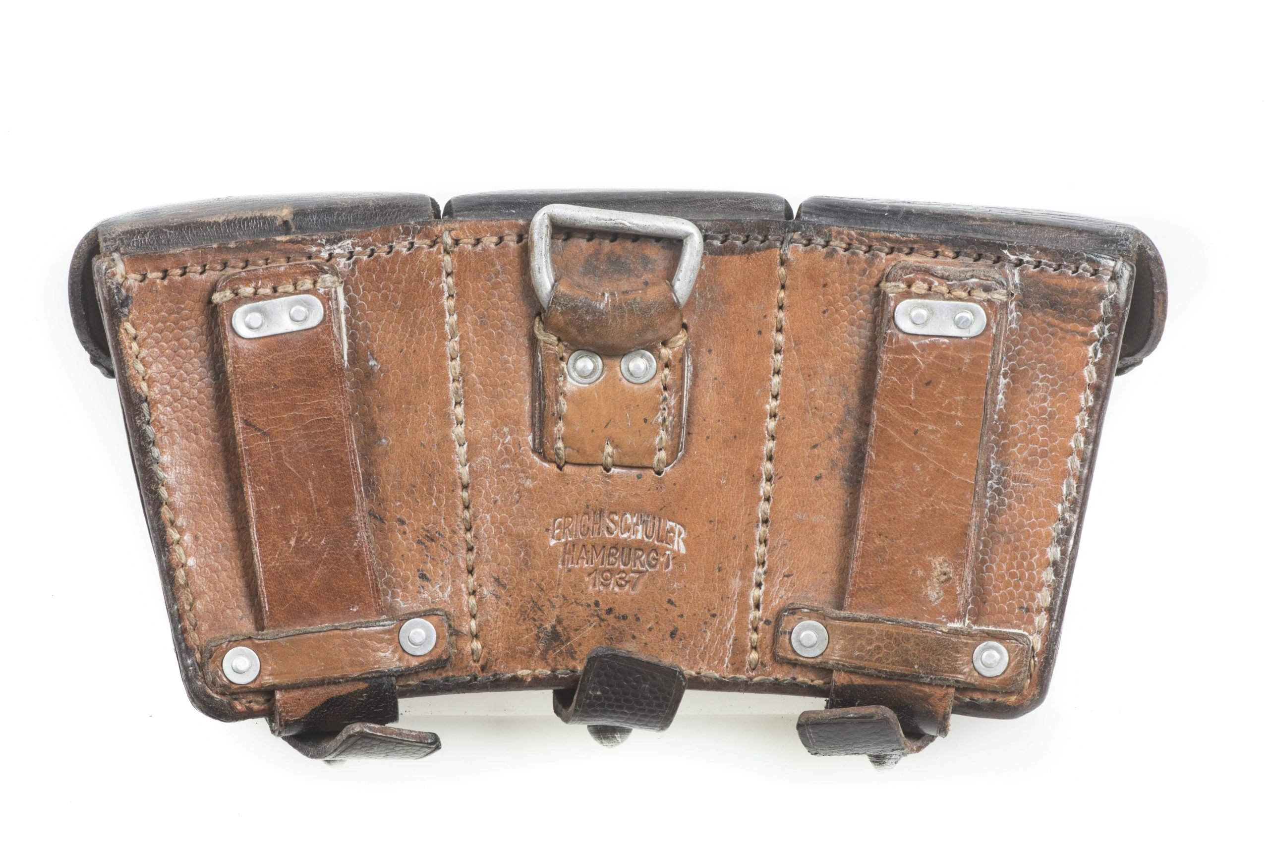 K98 ammunition pouch marked Erich Schüler, Hamburg 1937 — image 3