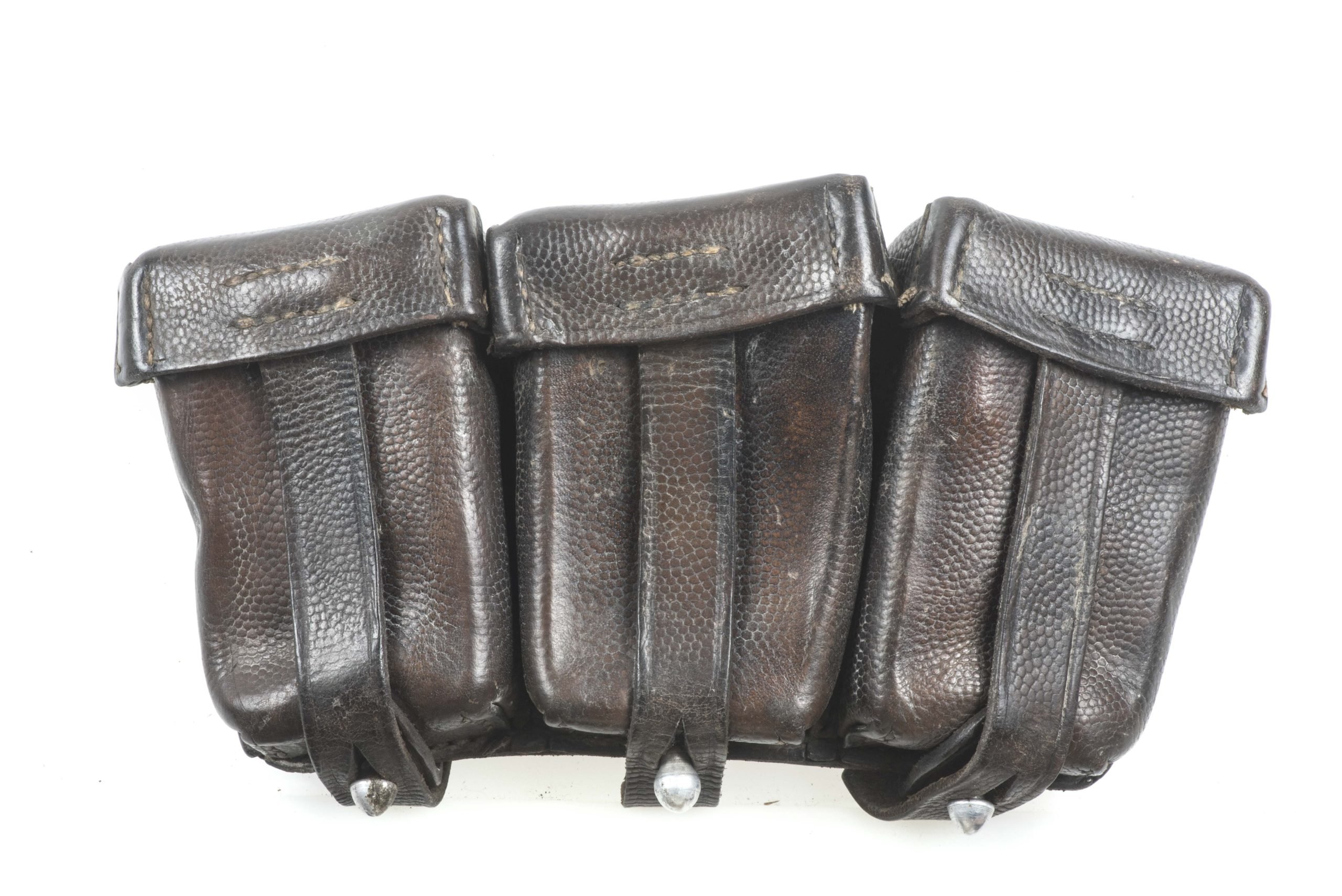 K98 ammunition pouch marked Carl Ackva Lederfabrik, Bad Kreuznach 1937
