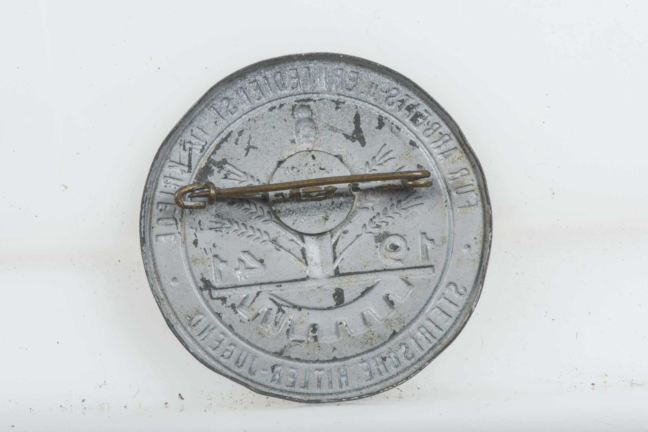 Rare Hitlerjugend badge Fur Arbeits u. Erntedienst im Kriege Steirische Hitler-Jugend 1941 — image 2