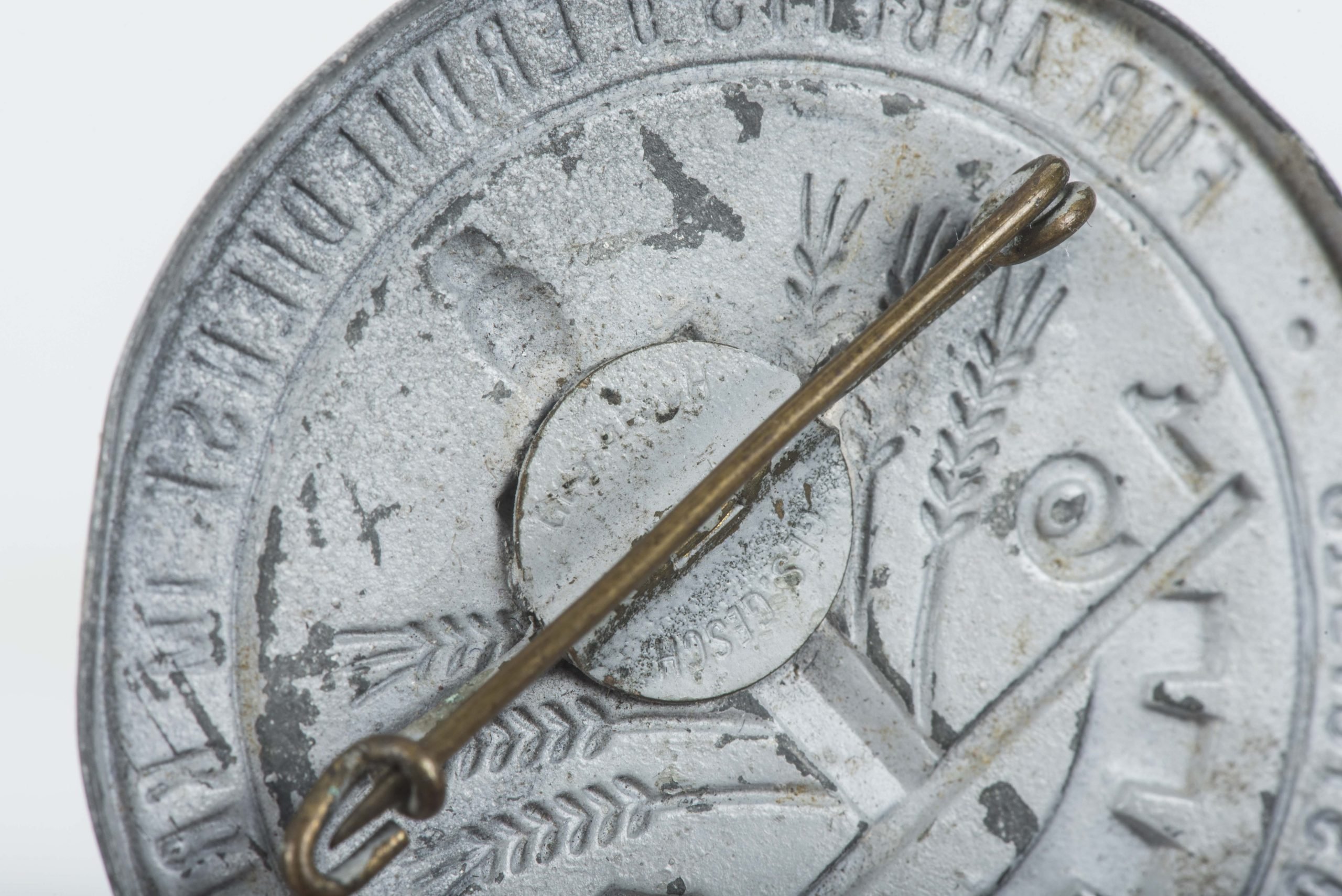 Rare Hitlerjugend badge Fur Arbeits u. Erntedienst im Kriege Steirische Hitler-Jugend 1941 — image 3