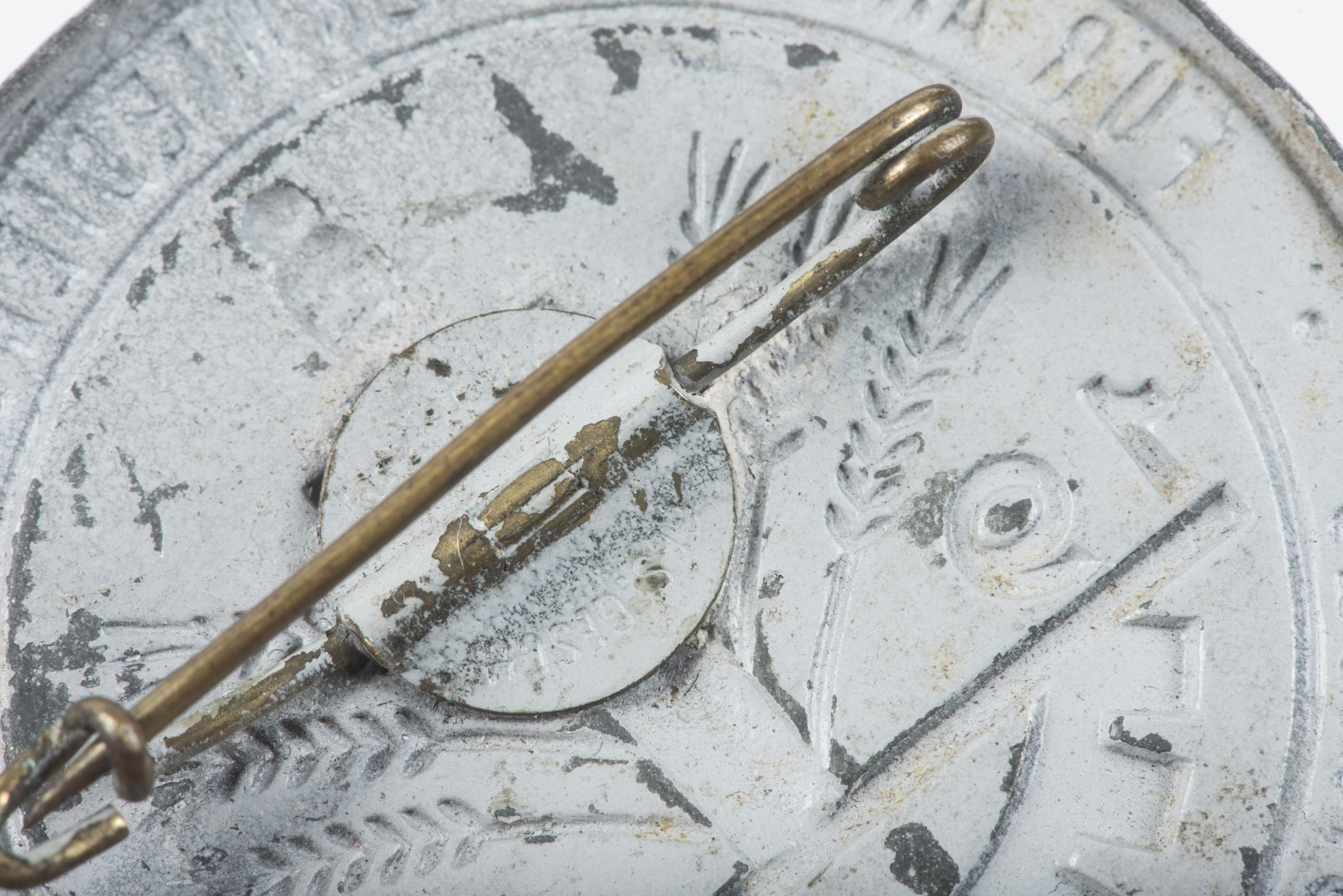 Rare Hitlerjugend badge Fur Arbeits u. Erntedienst im Kriege Steirische Hitler-Jugend 1941 — image 4