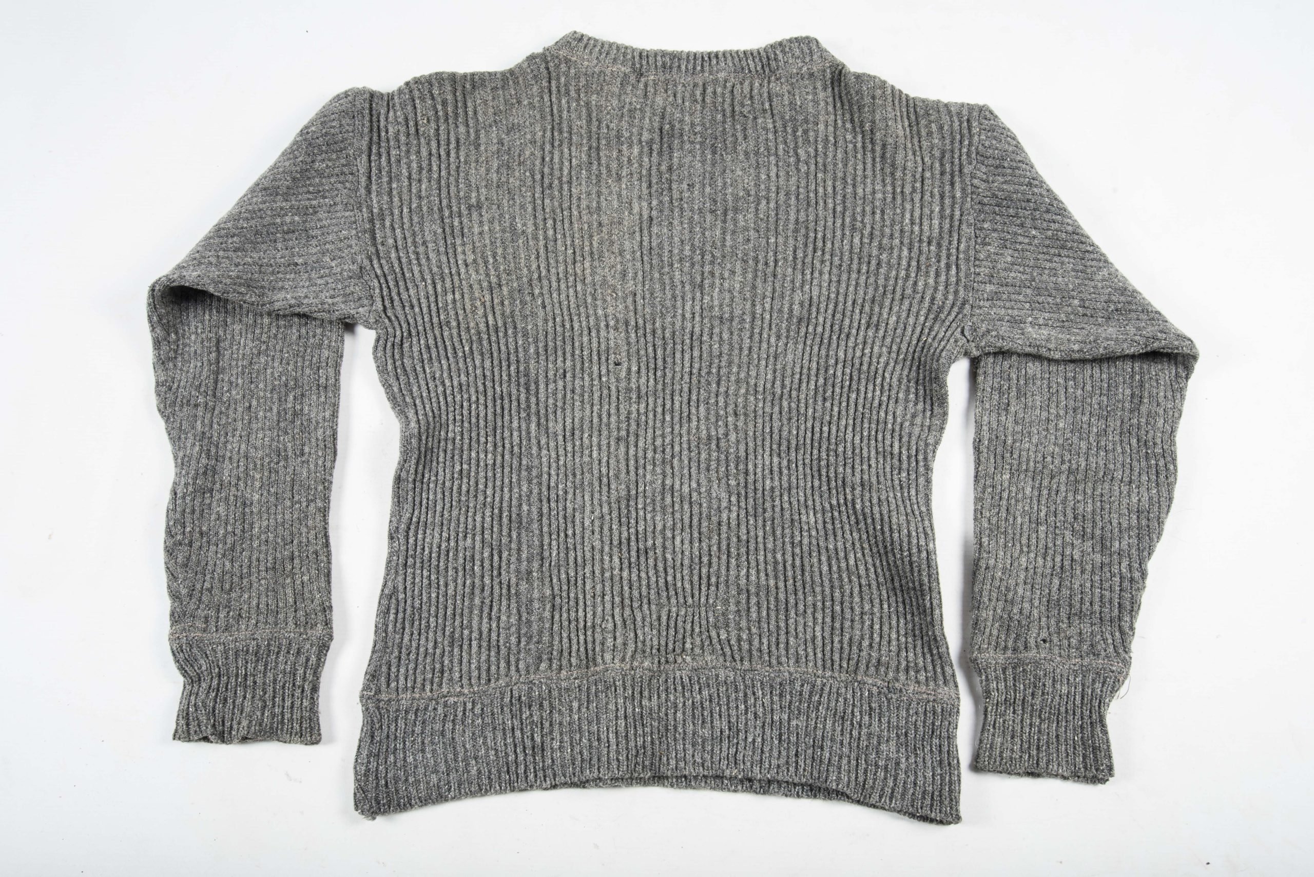 German Wool pullover sweater — image 4