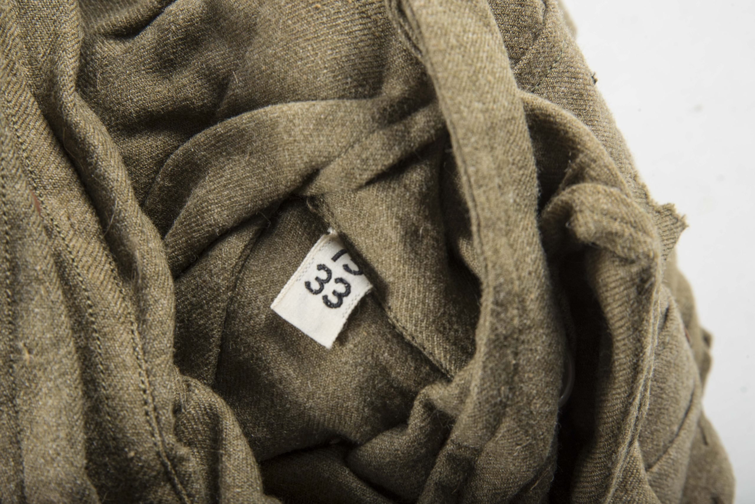 Unissued Quartermaster bundle of 10 US Wool shirts with cutter tags size 15×33 — image 11