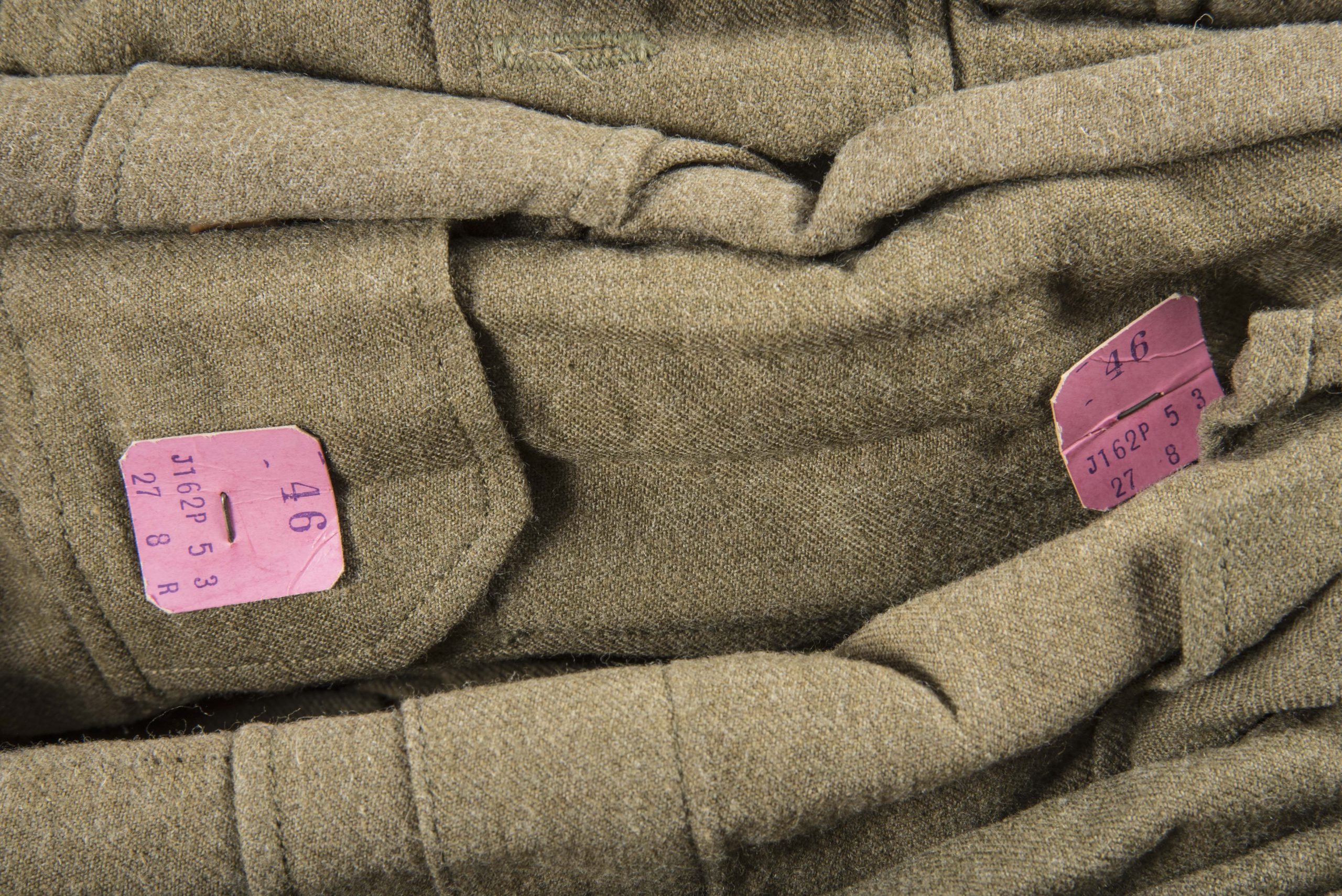 Unissued Quartermaster bundle of 10 US Wool shirts with cutter tags size 15×33 — image 5