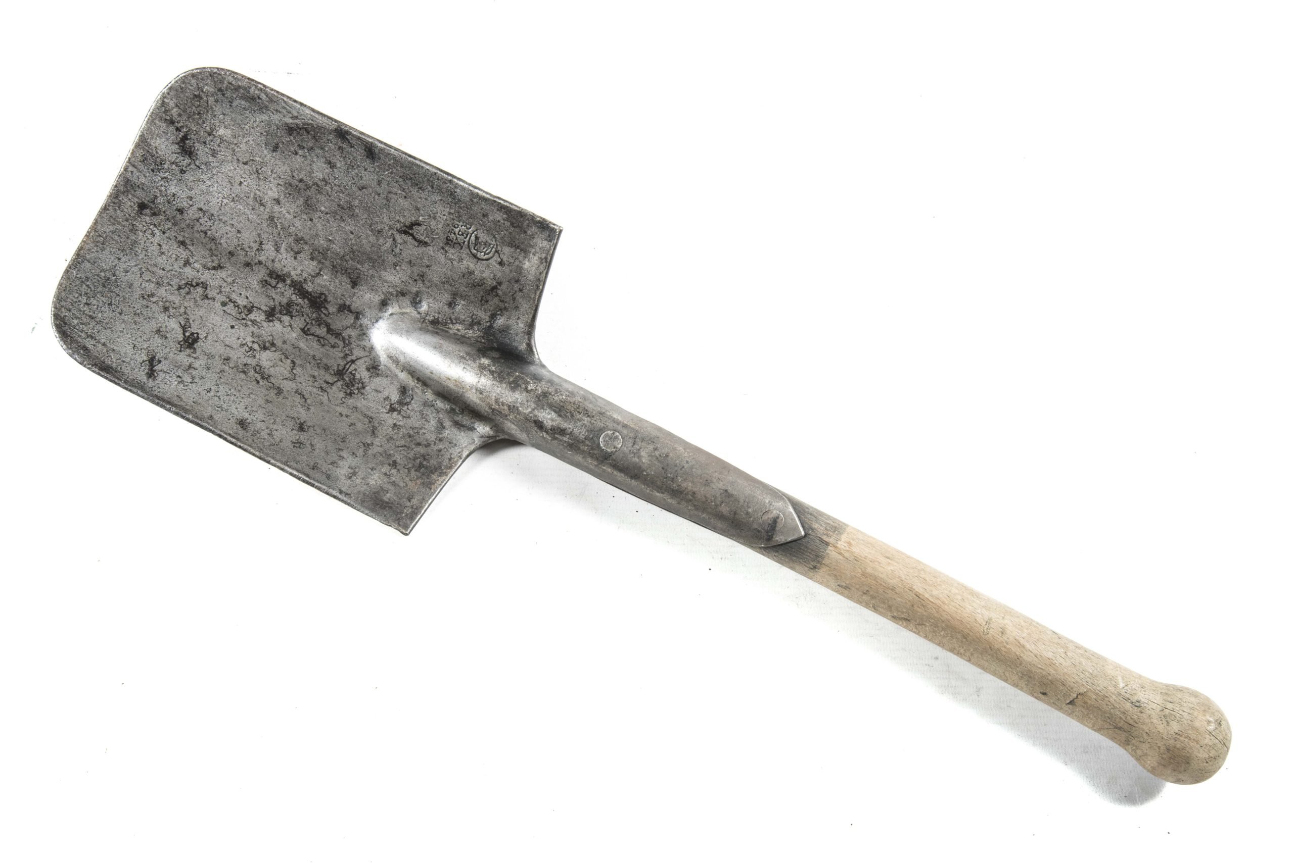 Straight E-tool marked H 1944 — image 2