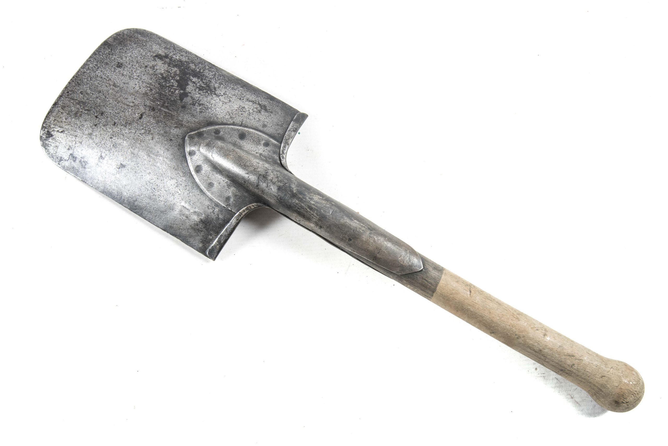 Straight E-tool marked H 1944 — image 4