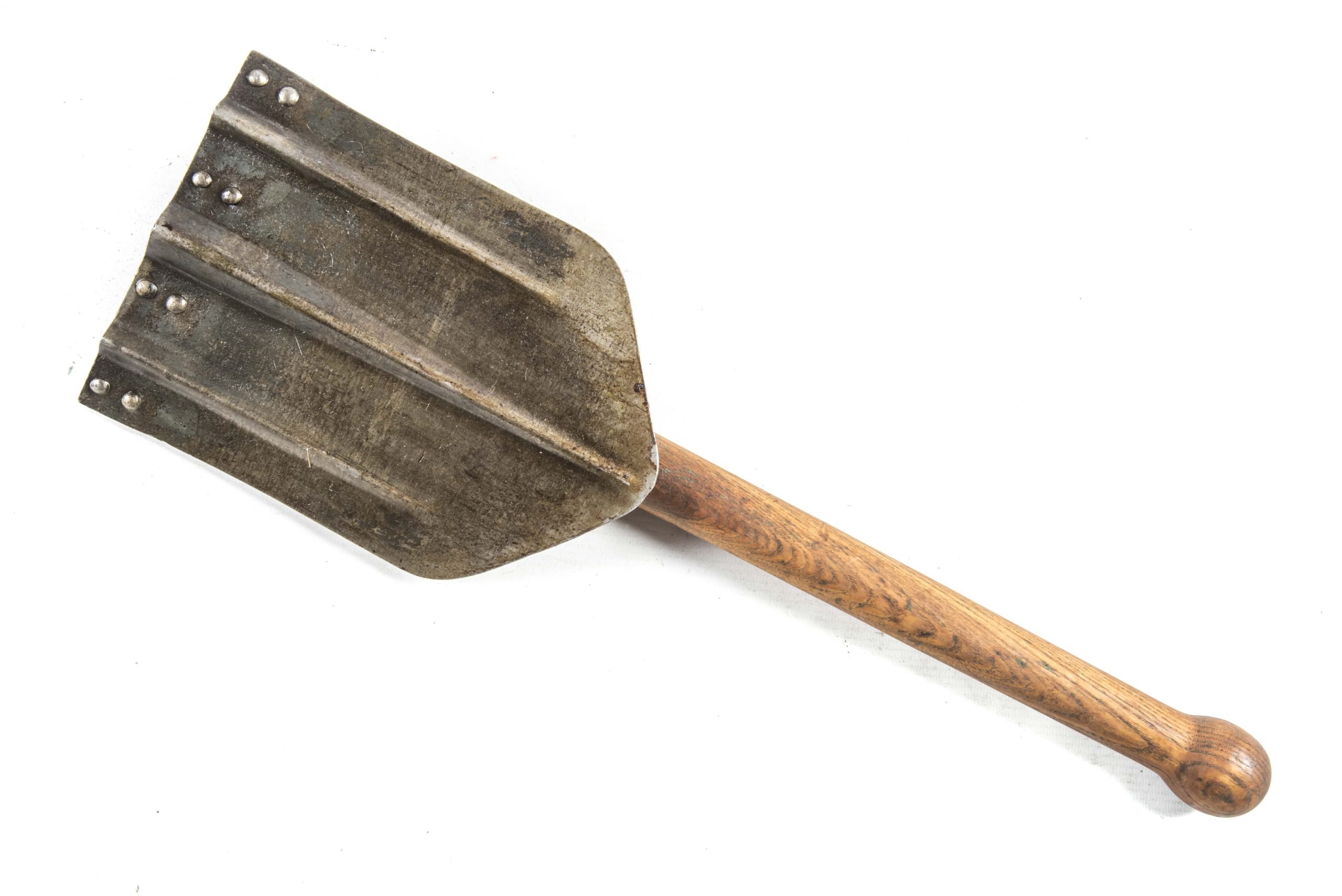 Folding E-tool marked KKK 1940 — image 6