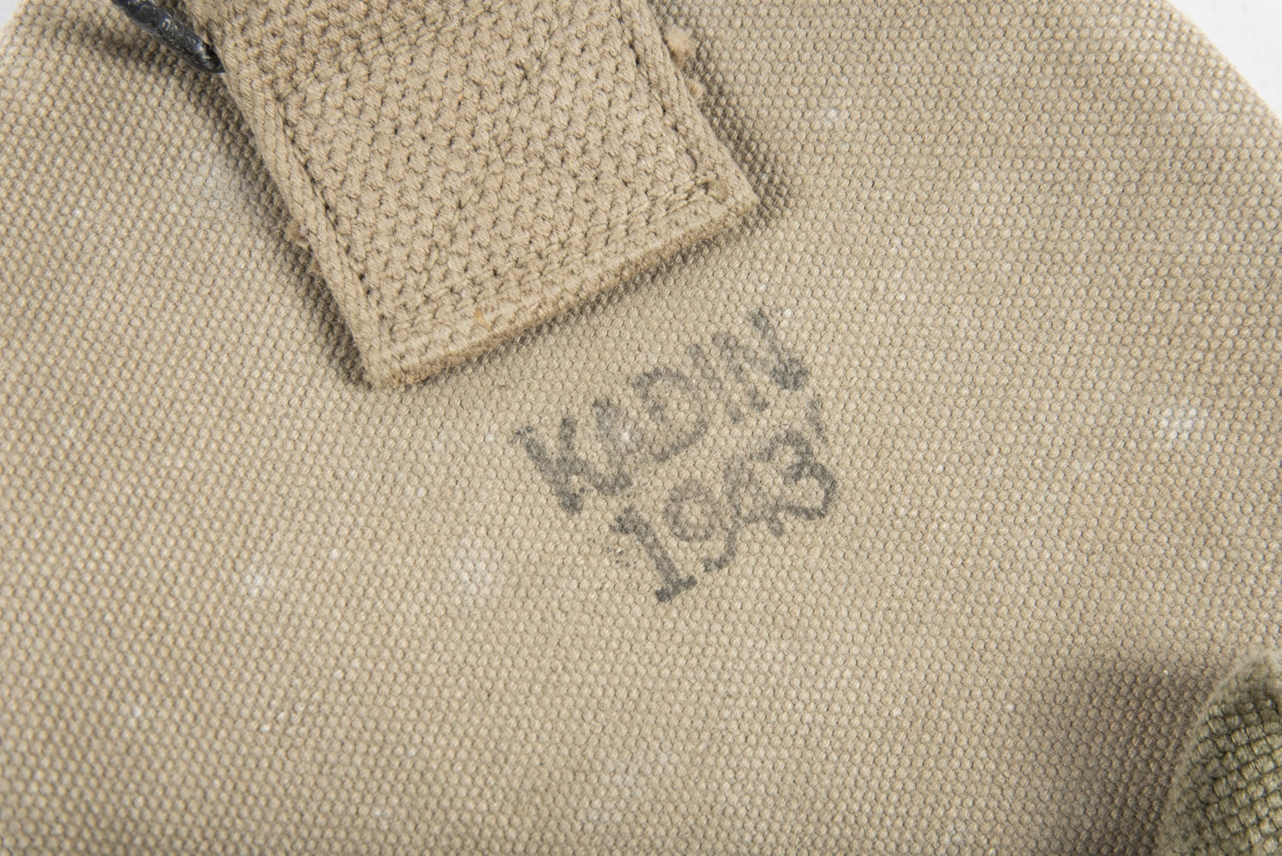 US T-handle shovel marked Kadin 1943 — image 3