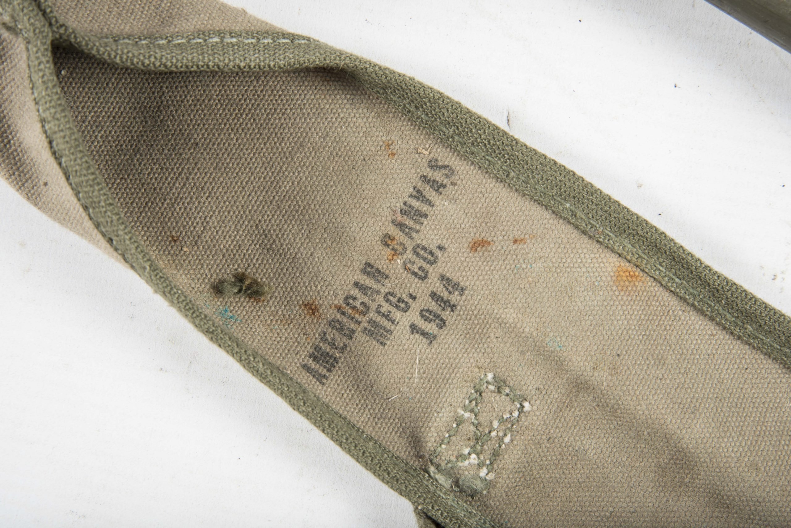 US Pickmattock marked American Canvas mfg. co. 1944 — image 5