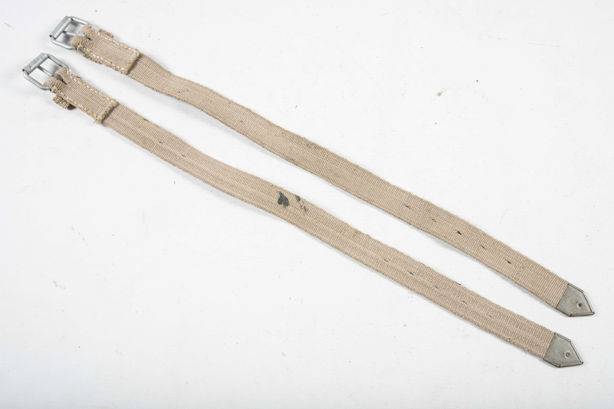 Tan matching webbing equipment straps — image 2